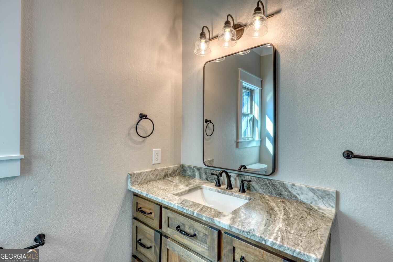 2079 Almont Rd. Property Photo 20