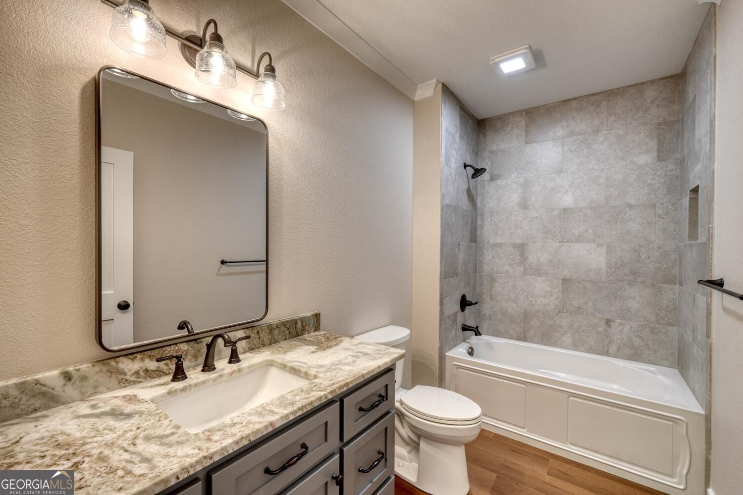 2079 Almont Rd. Property Photo 34