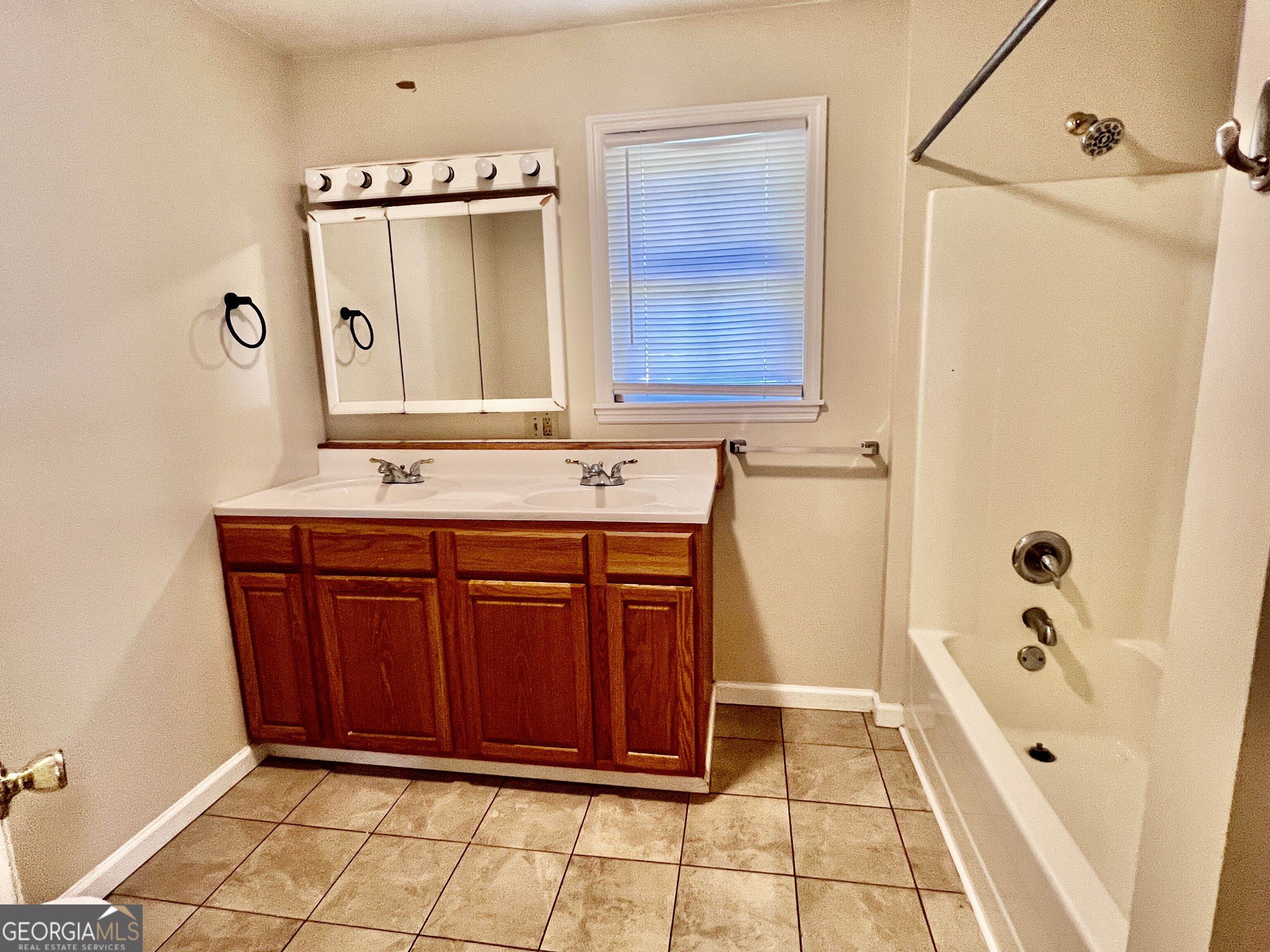 112 Cherry Lane Property Photo 35