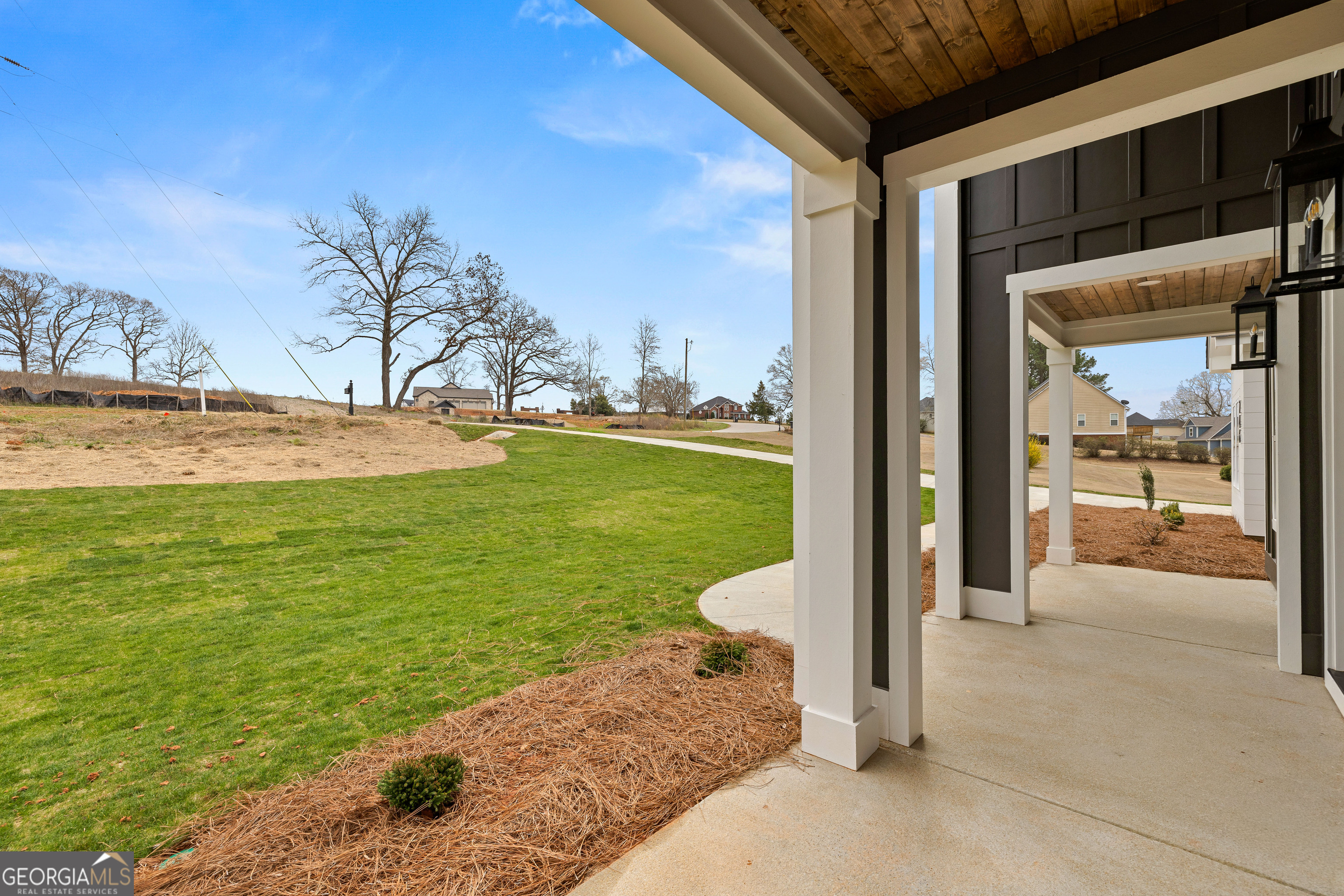 246 S Smith Road Property Photo 4