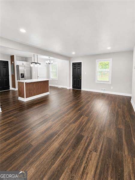 2898 Meadowview Drive Se Property Photo 5