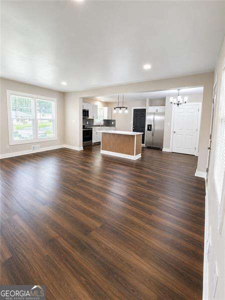 2898 Meadowview Drive Se Property Photo 7