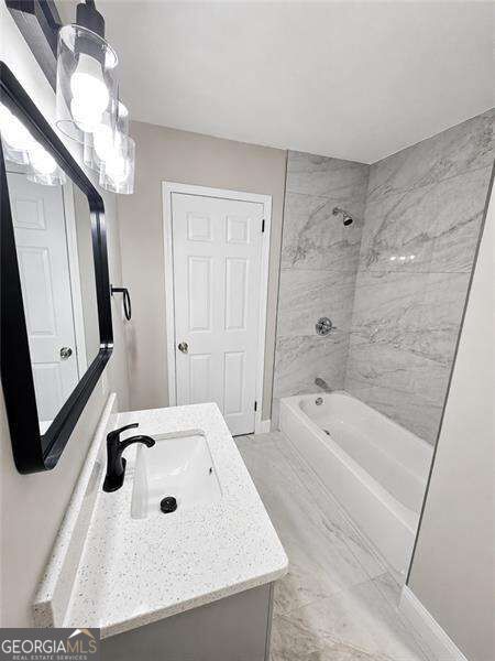 2898 Meadowview Drive Se Property Photo 10