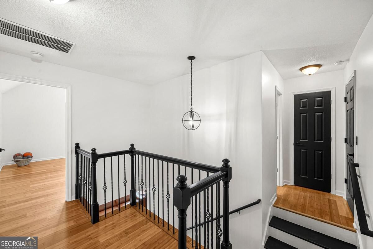 176 Oak Leaf Drive Property Photo 11