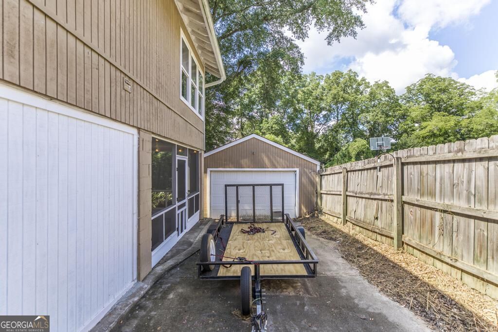 3460 Ridge Avenue Property Photo 7