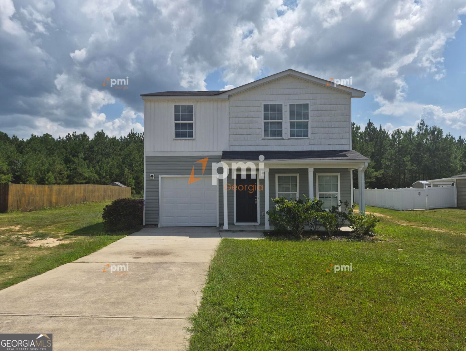 712 Maddux Drive Property Photo 1