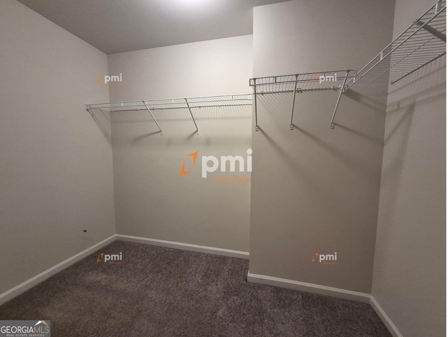 712 Maddux Drive Property Photo 9