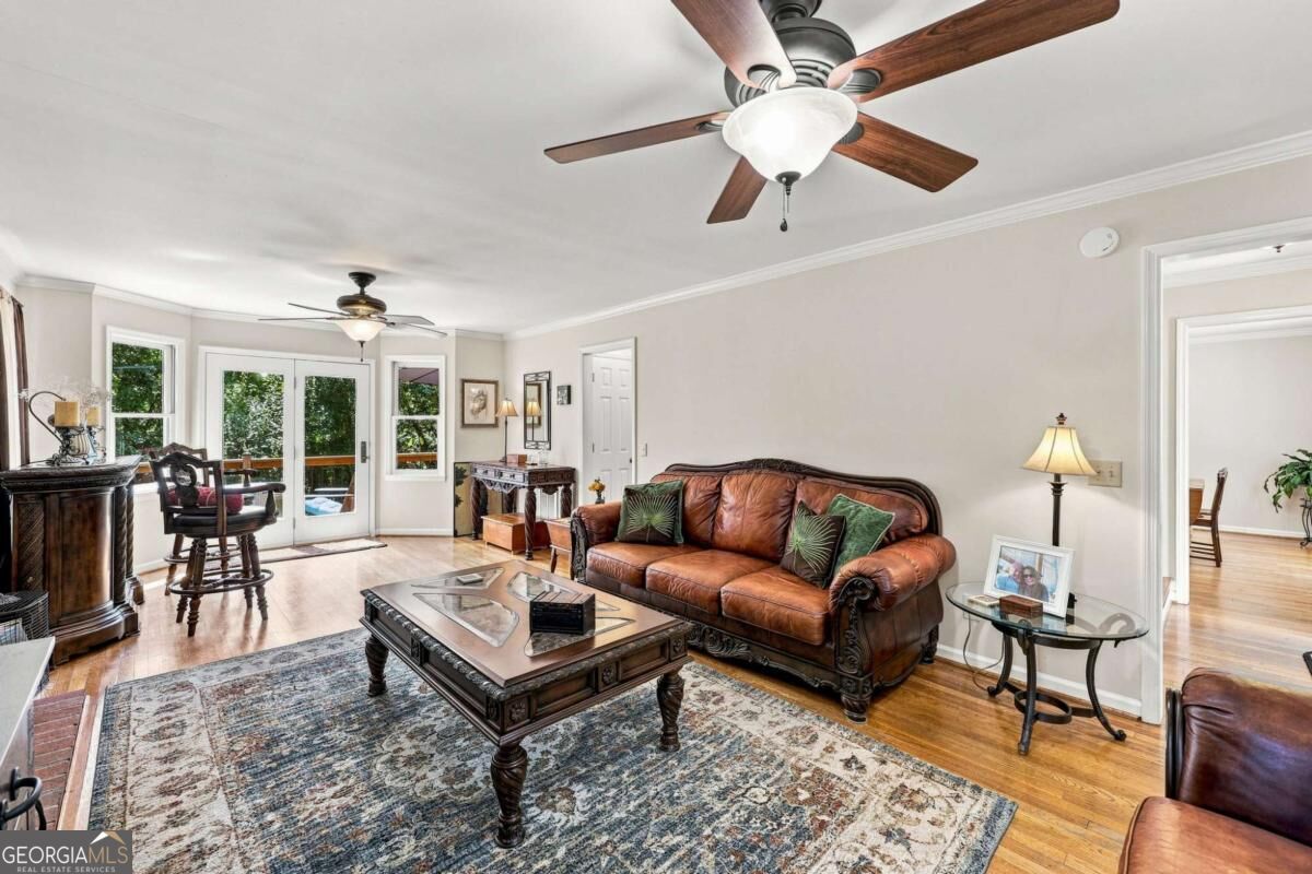 101 Hancock Way Property Photo 10