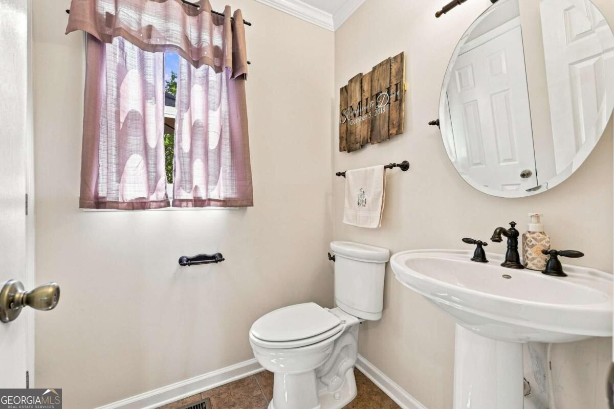 101 Hancock Way Property Photo 13