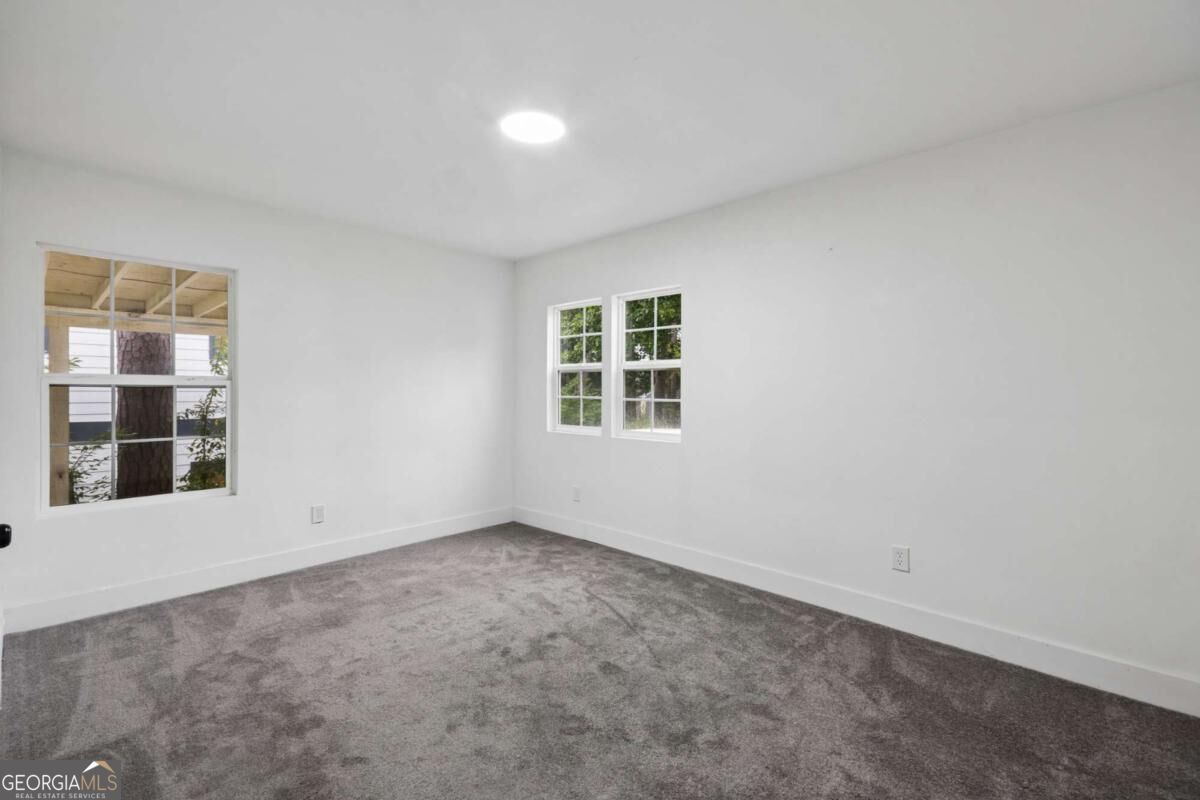 2886 Joyce Avenue Property Photo 21