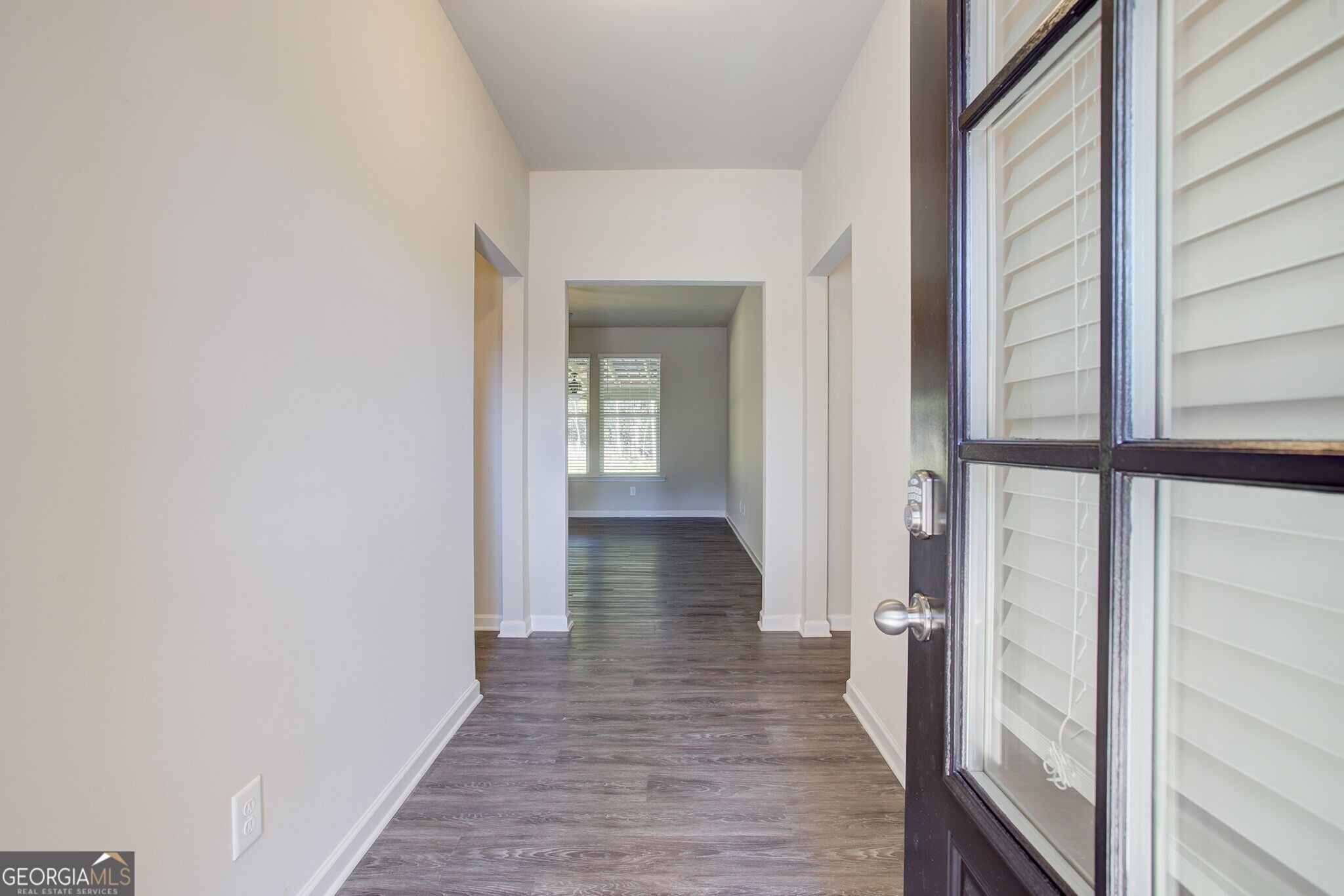 240 Cochin Drive Property Photo 4