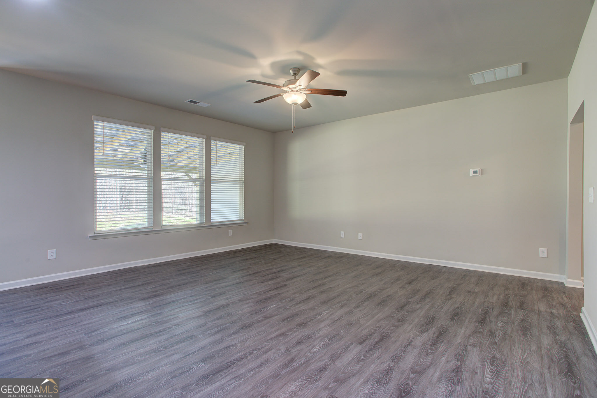 240 Cochin Drive Property Photo 7