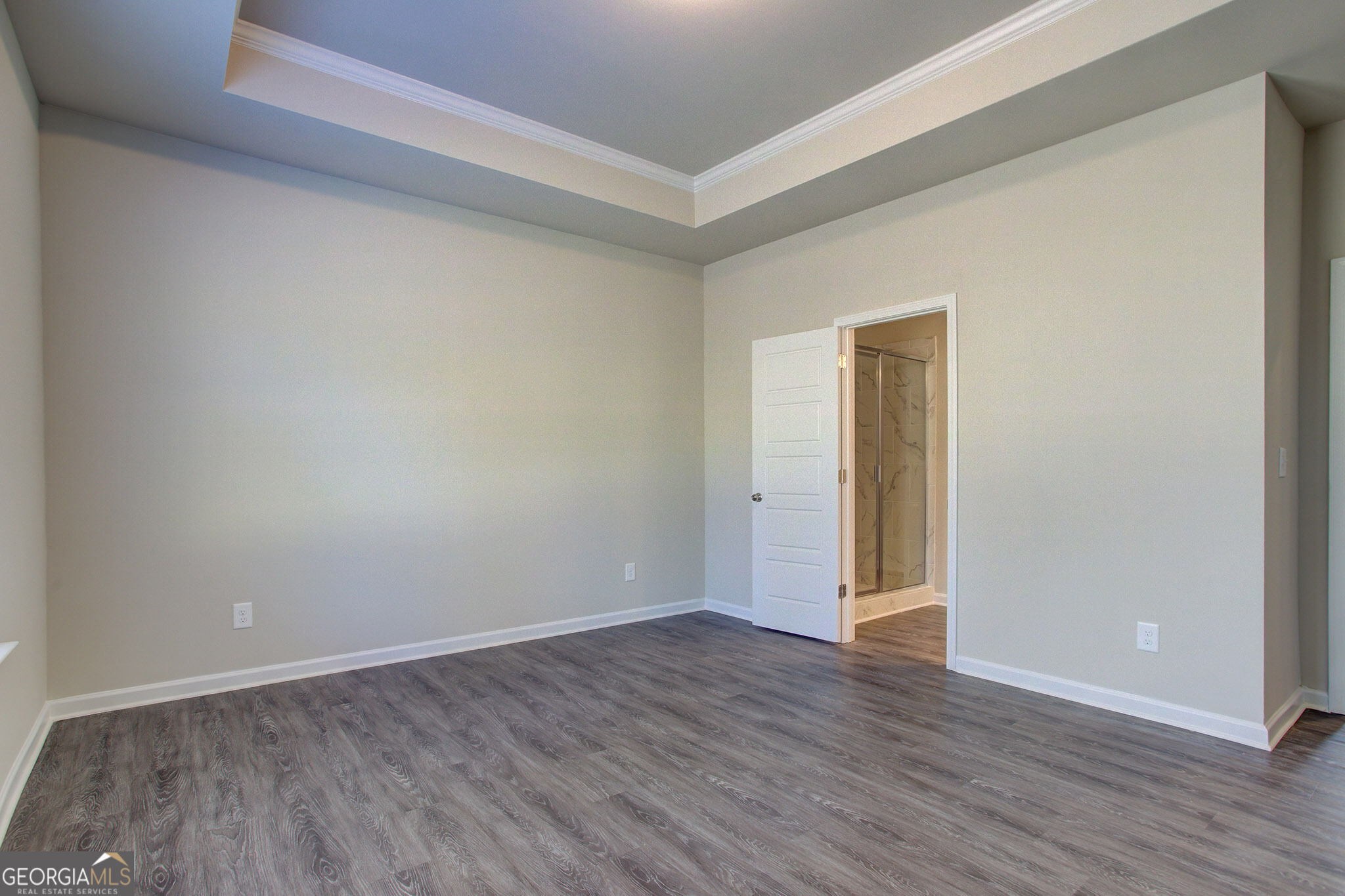 240 Cochin Drive Property Photo 12
