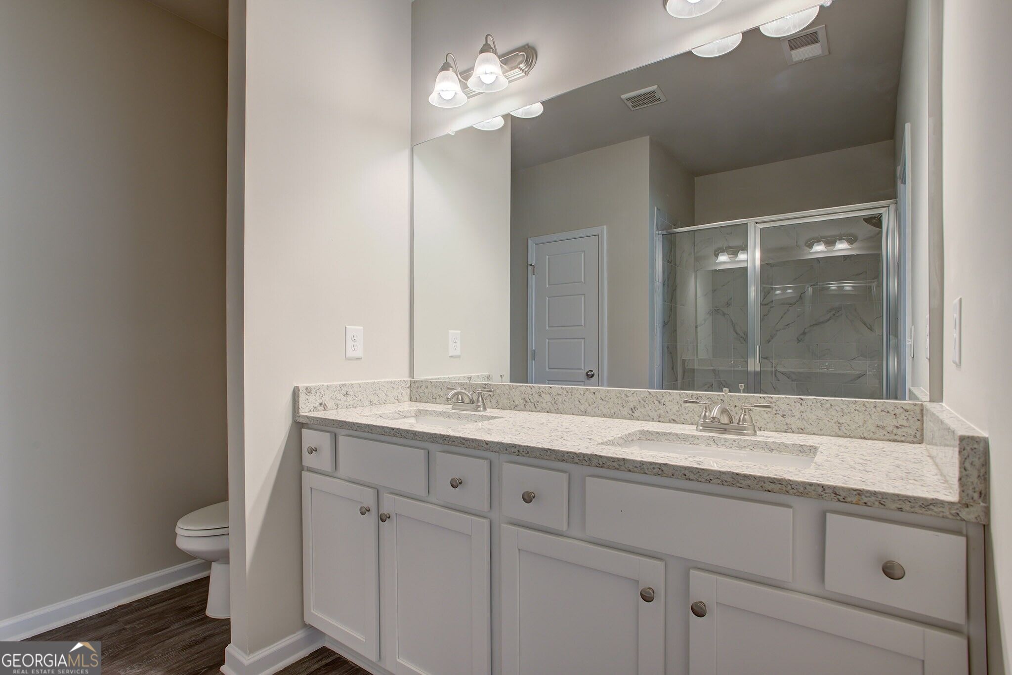 240 Cochin Drive Property Photo 13