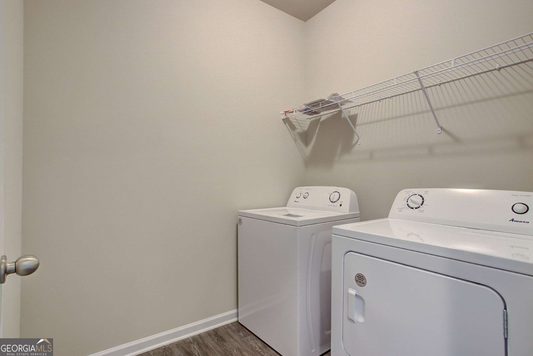 240 Cochin Drive Property Photo 15