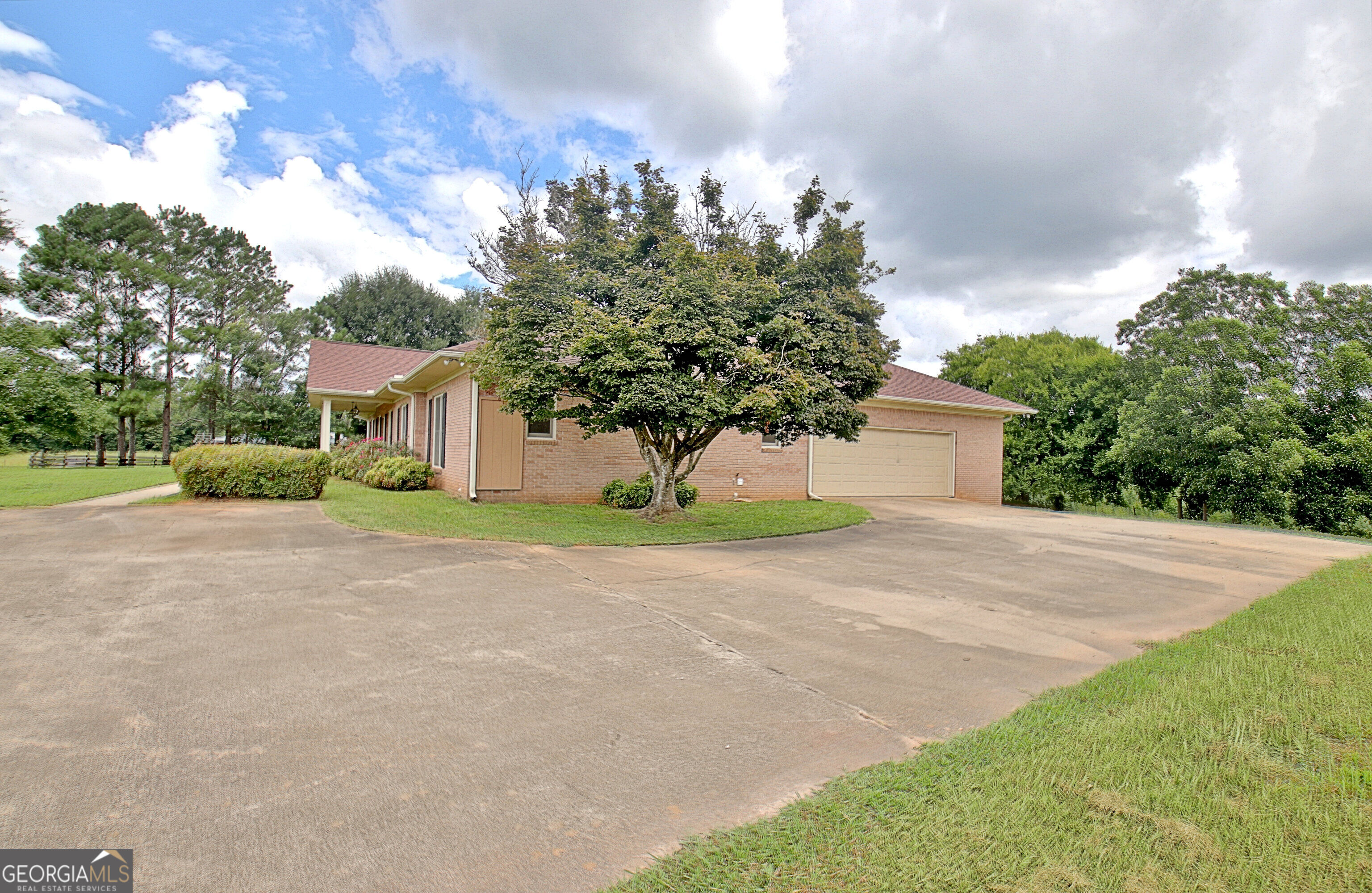 233 Fling Road Property Photo 64