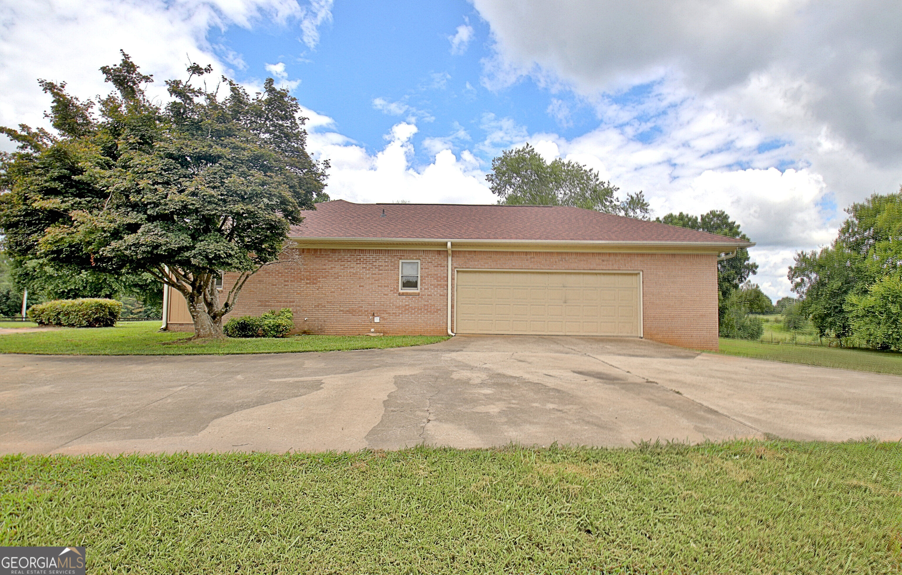 233 Fling Road Property Photo 65