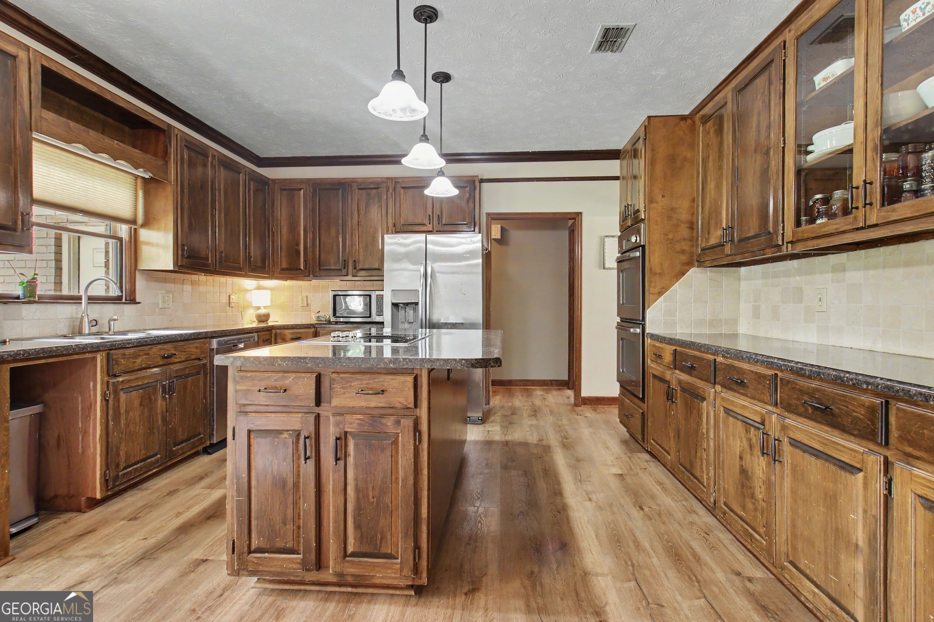 233 Fling Road Property Photo 82