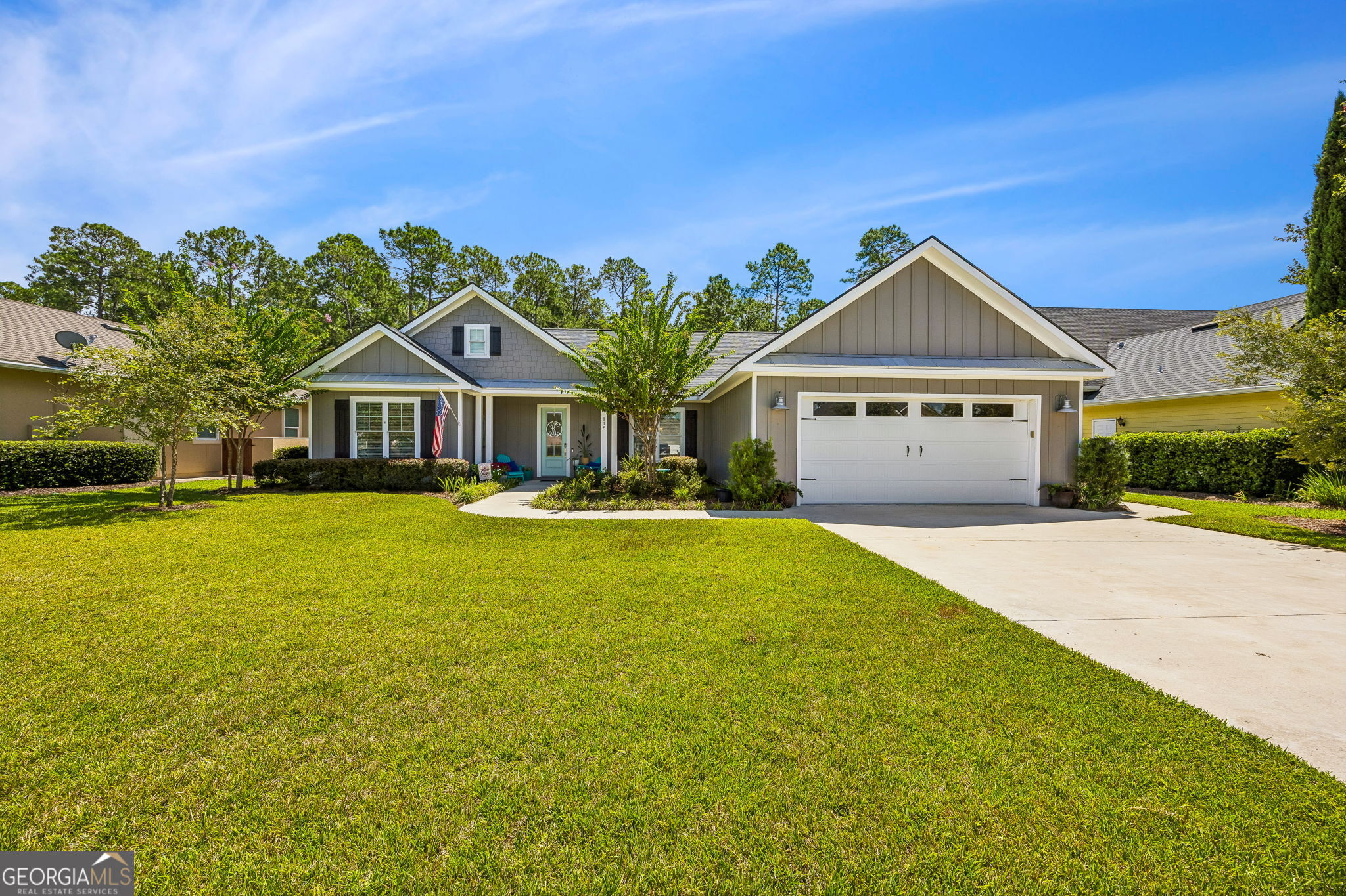 118 Oarsman Crossing Property Photo 1