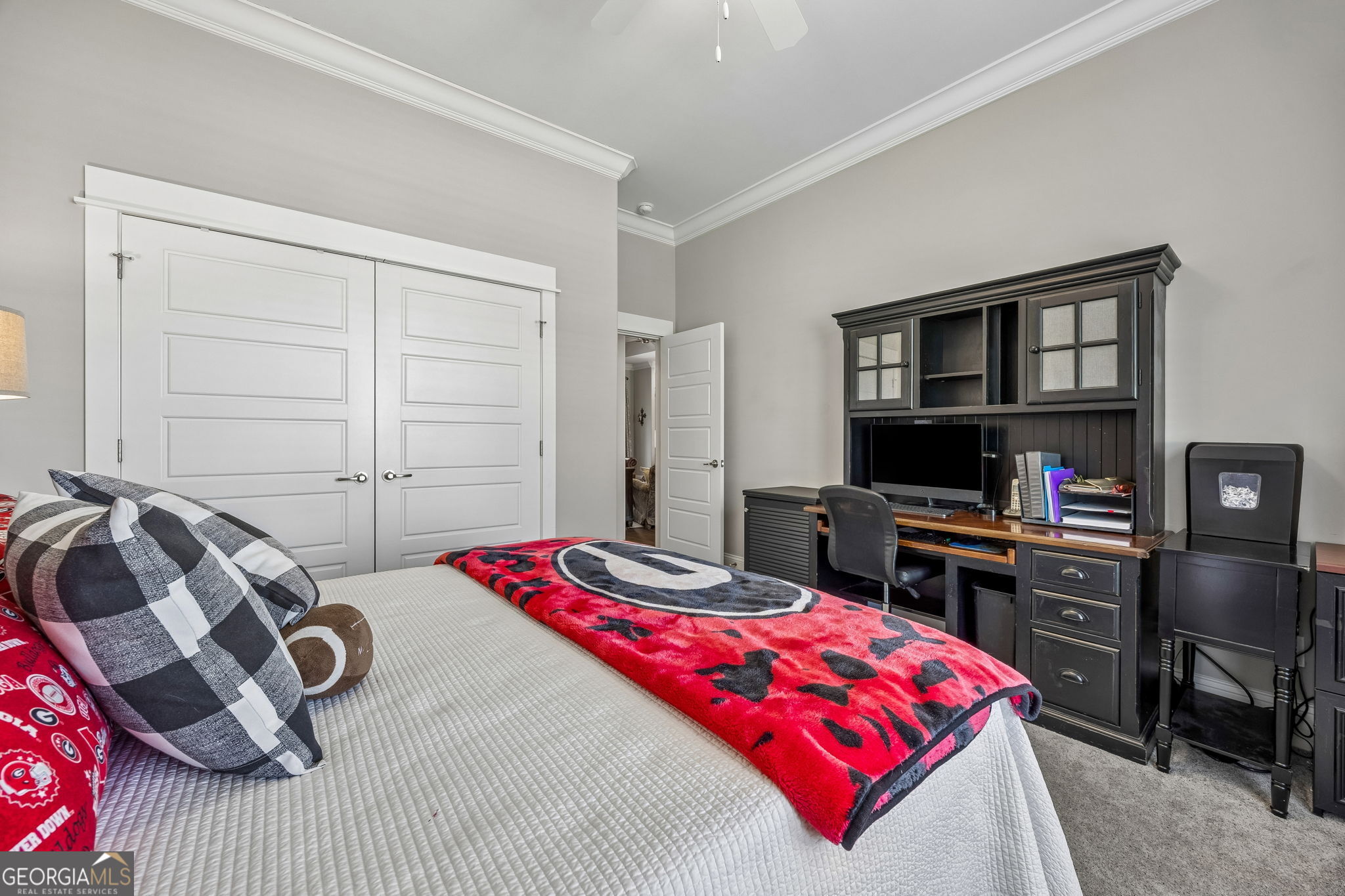 118 Oarsman Crossing Property Photo 25