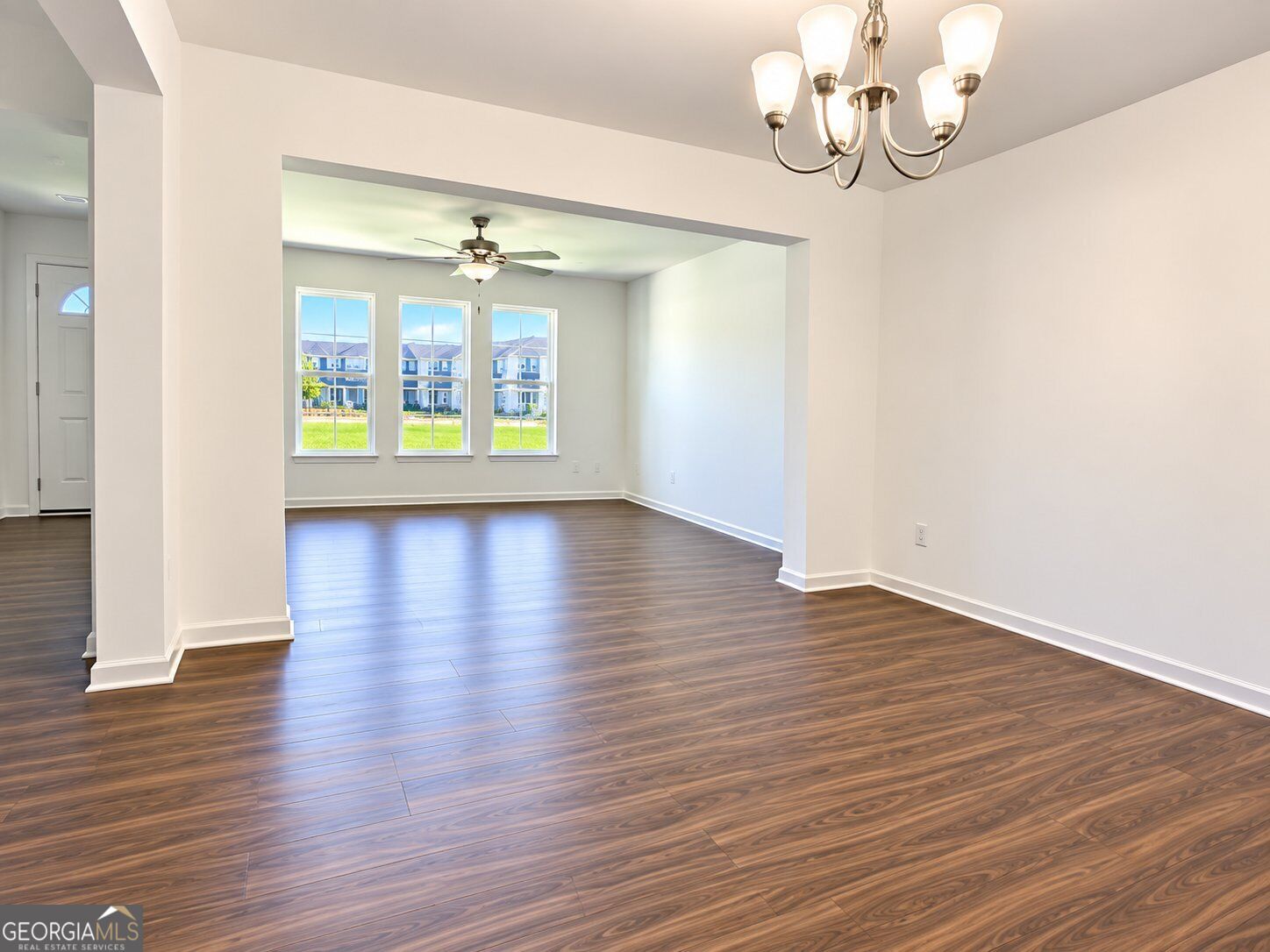 533 Traminer Way Property Photo 5