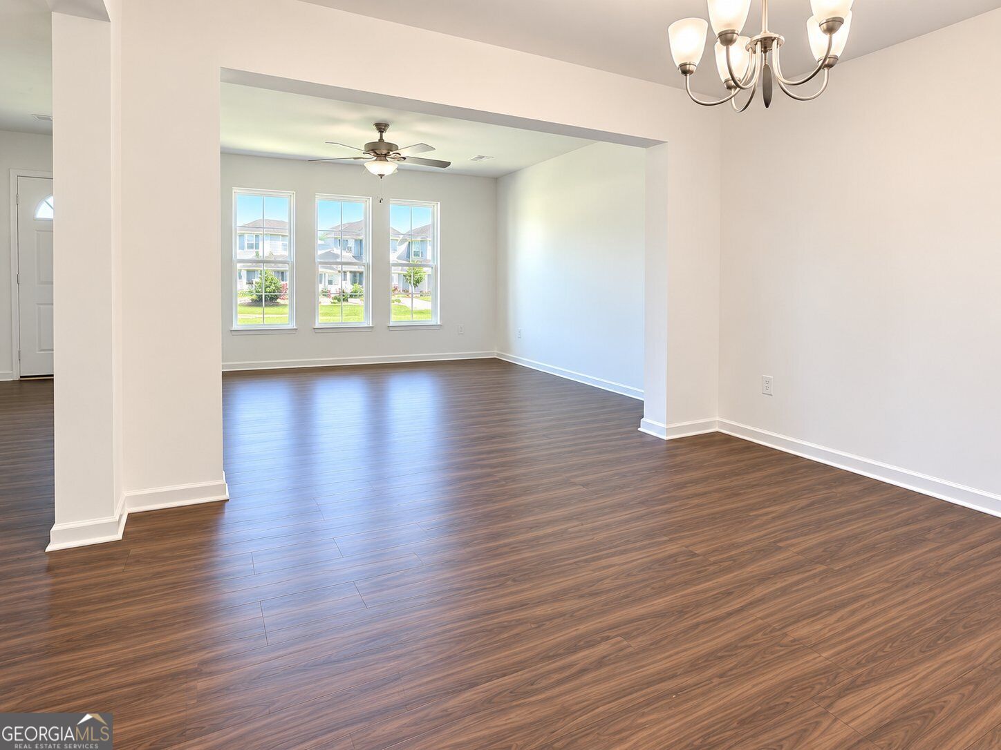 533 Traminer Way Property Photo 6