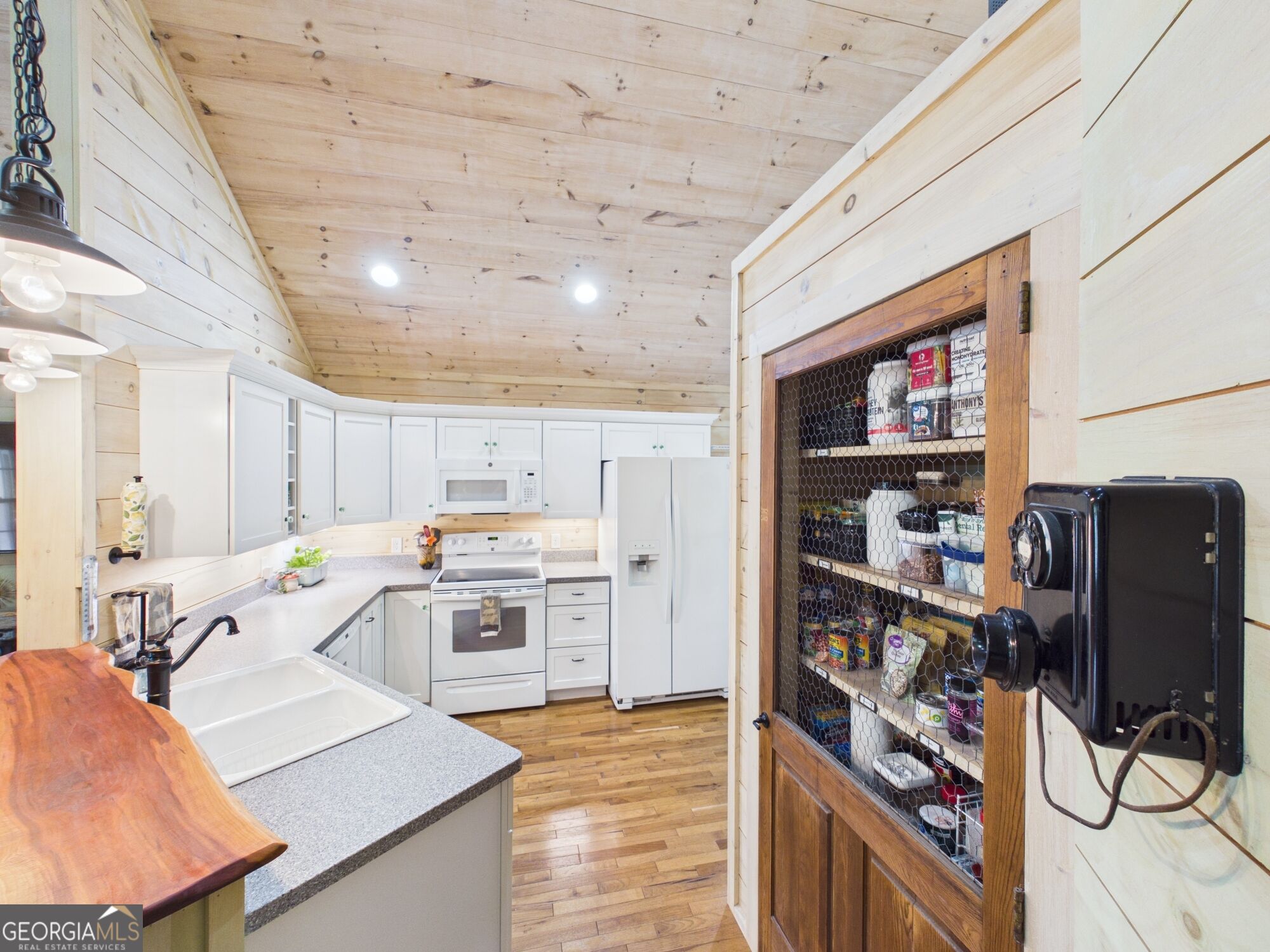 582 Asbury Church Road Property Photo 10