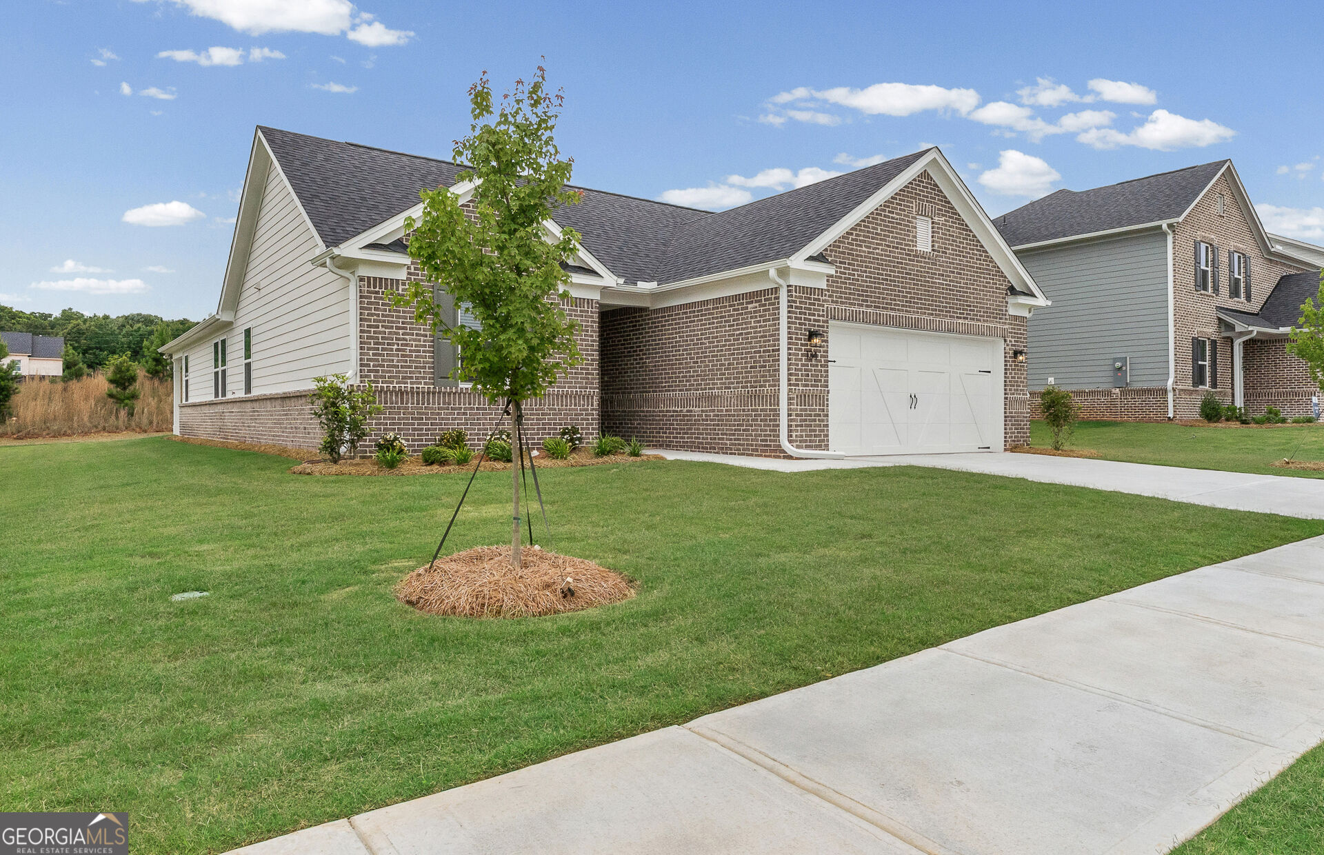 134 Kenney Way Property Photo 2