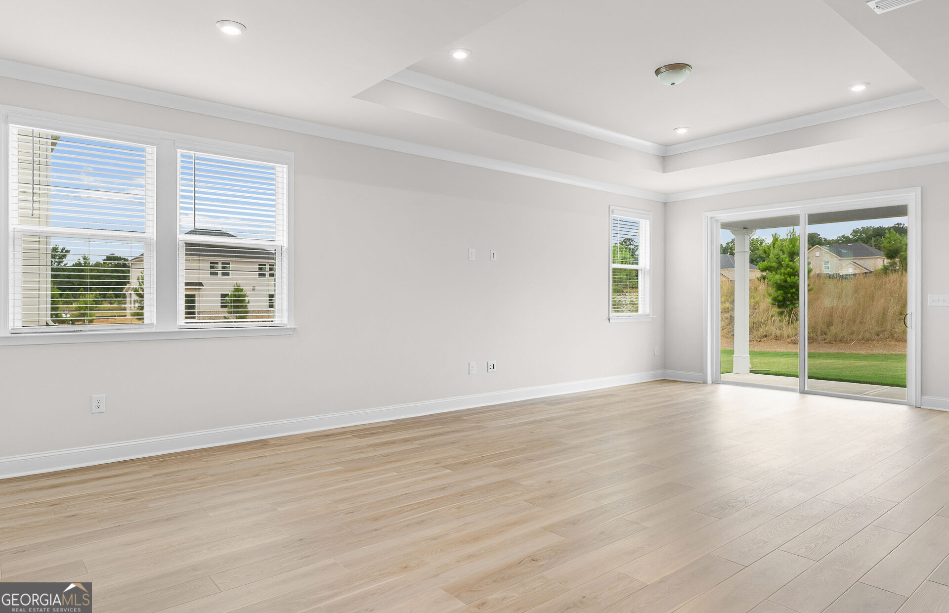 134 Kenney Way Property Photo 8