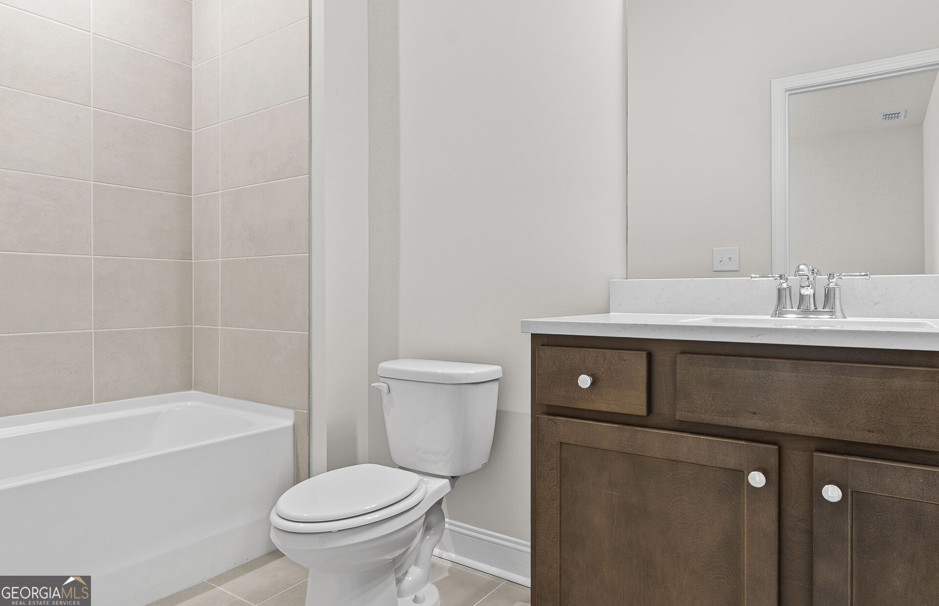 134 Kenney Way Property Photo 15