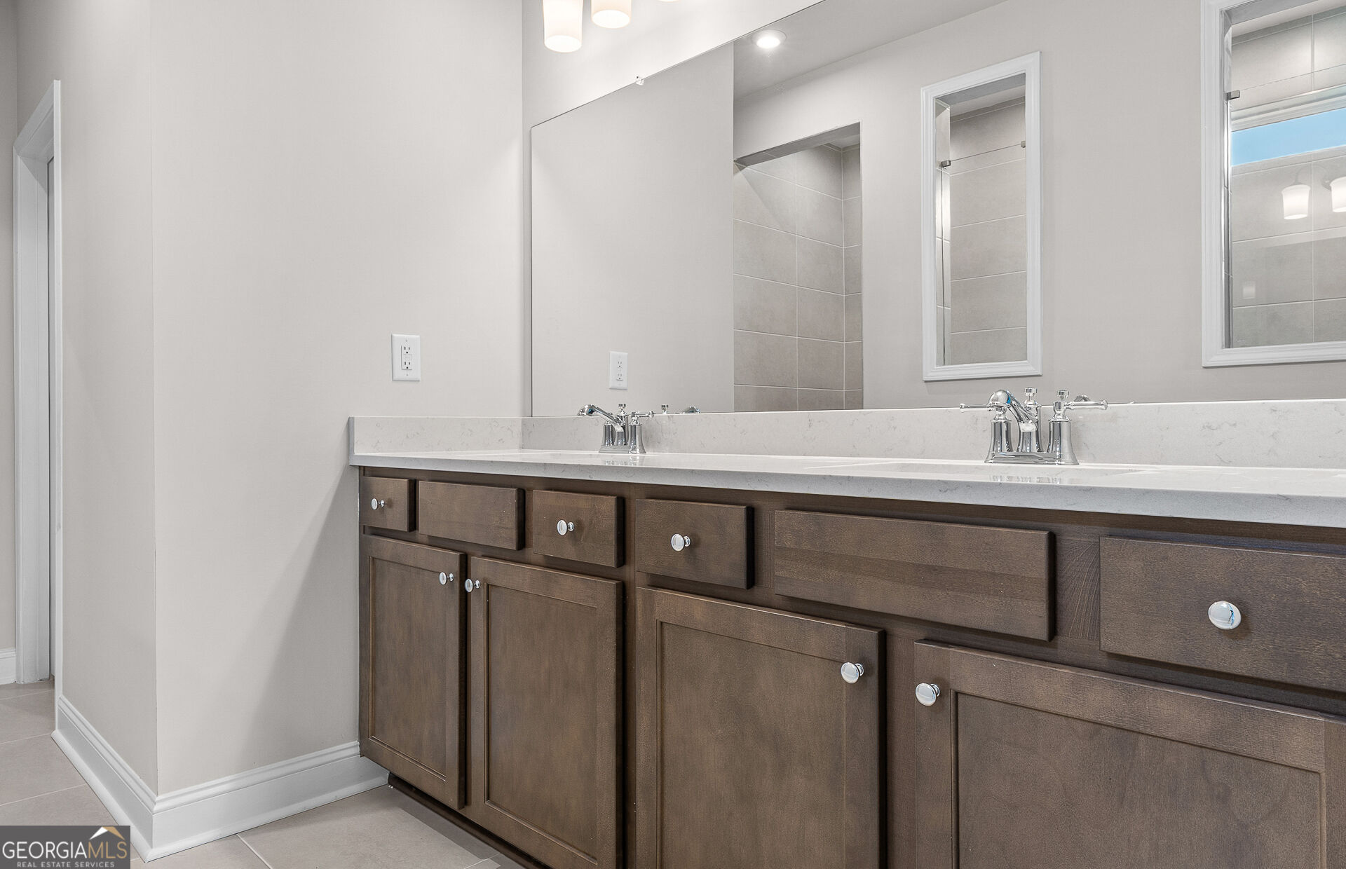 134 Kenney Way Property Photo 20