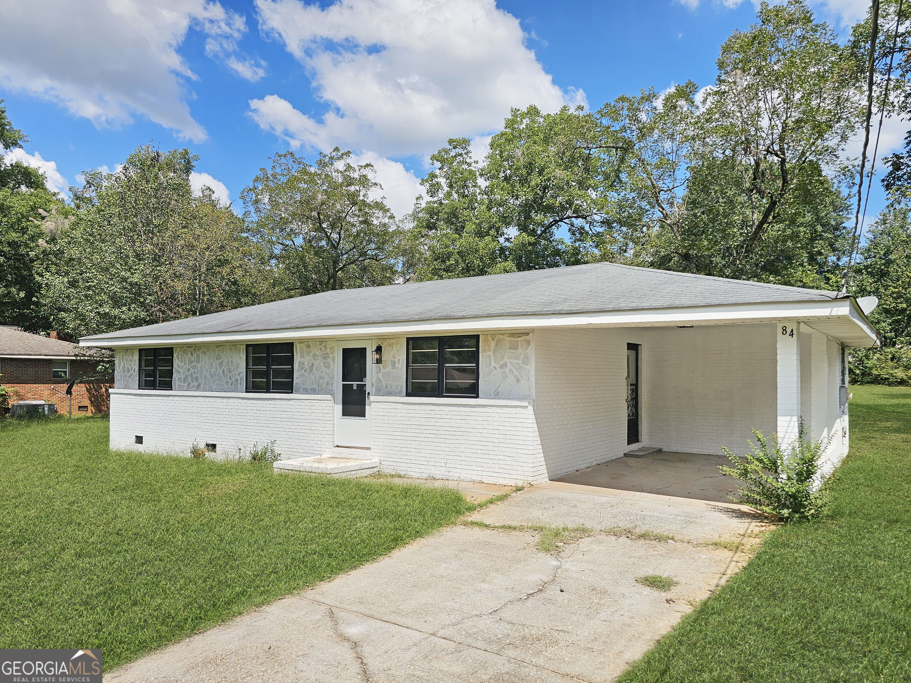 84 Adkerson Drive Property Photo 4