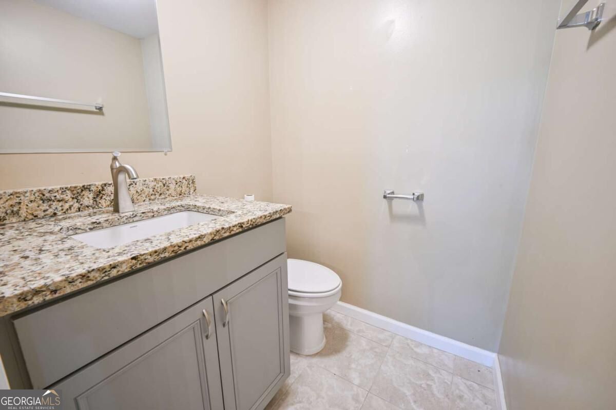 1642 Neese Commerce Road Property Photo 10