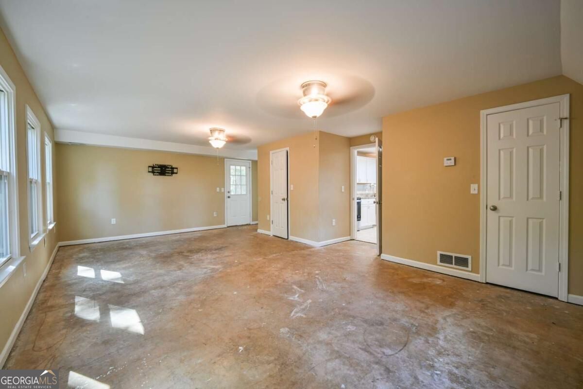 1642 Neese Commerce Road Property Photo 17