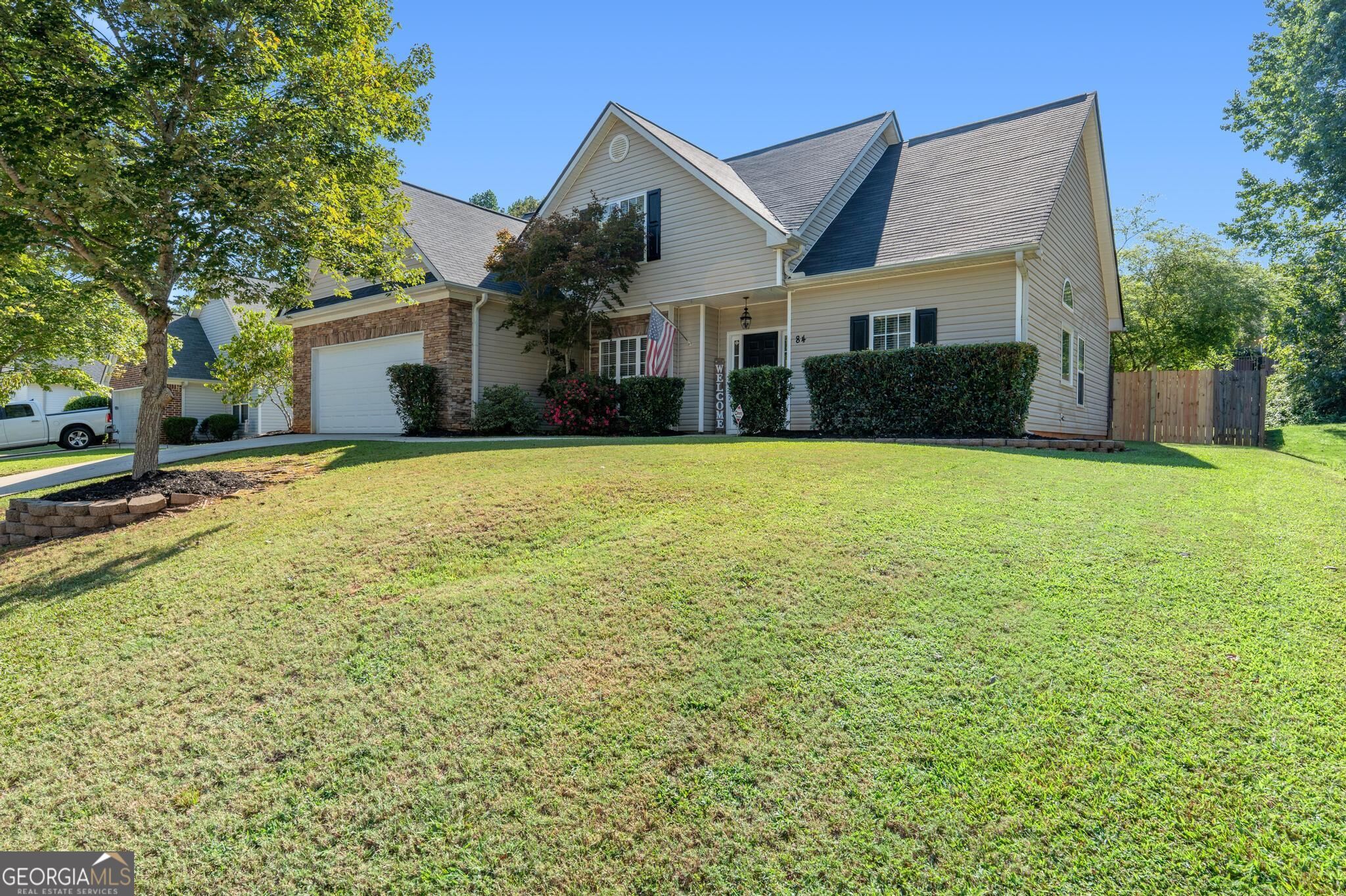 84 Bedford Park Drive Property Photo 1
