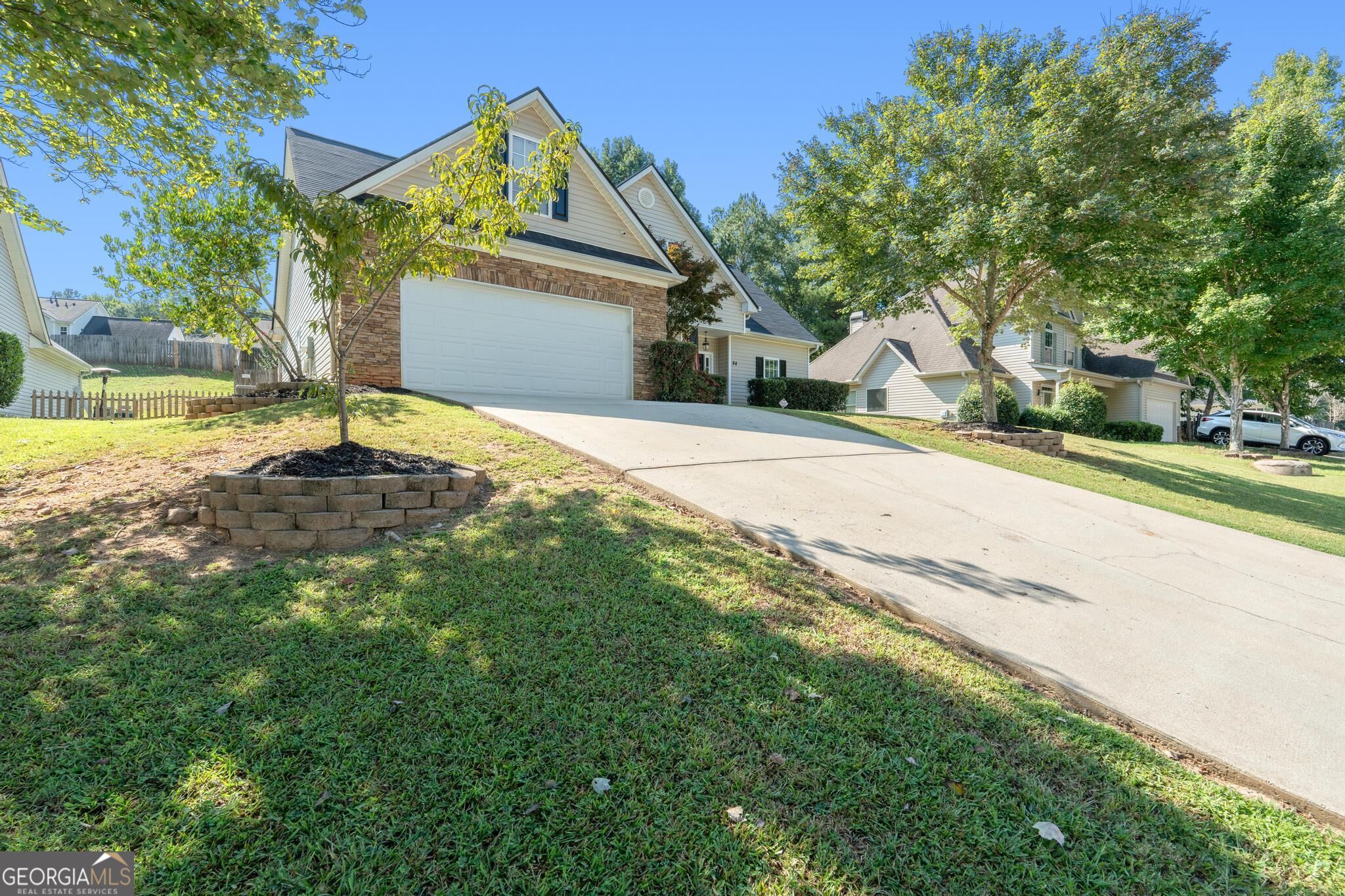 84 Bedford Park Drive Property Photo 6