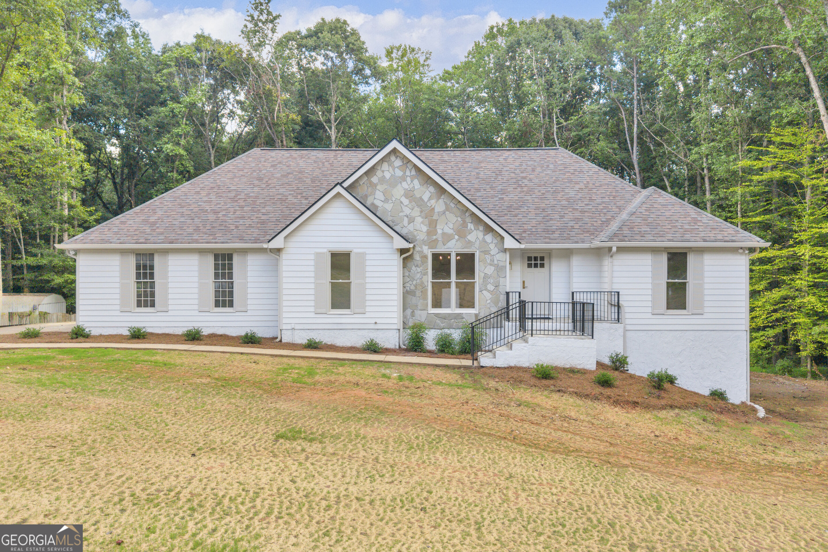 150 Indian Bluff Drive Property Photo 1