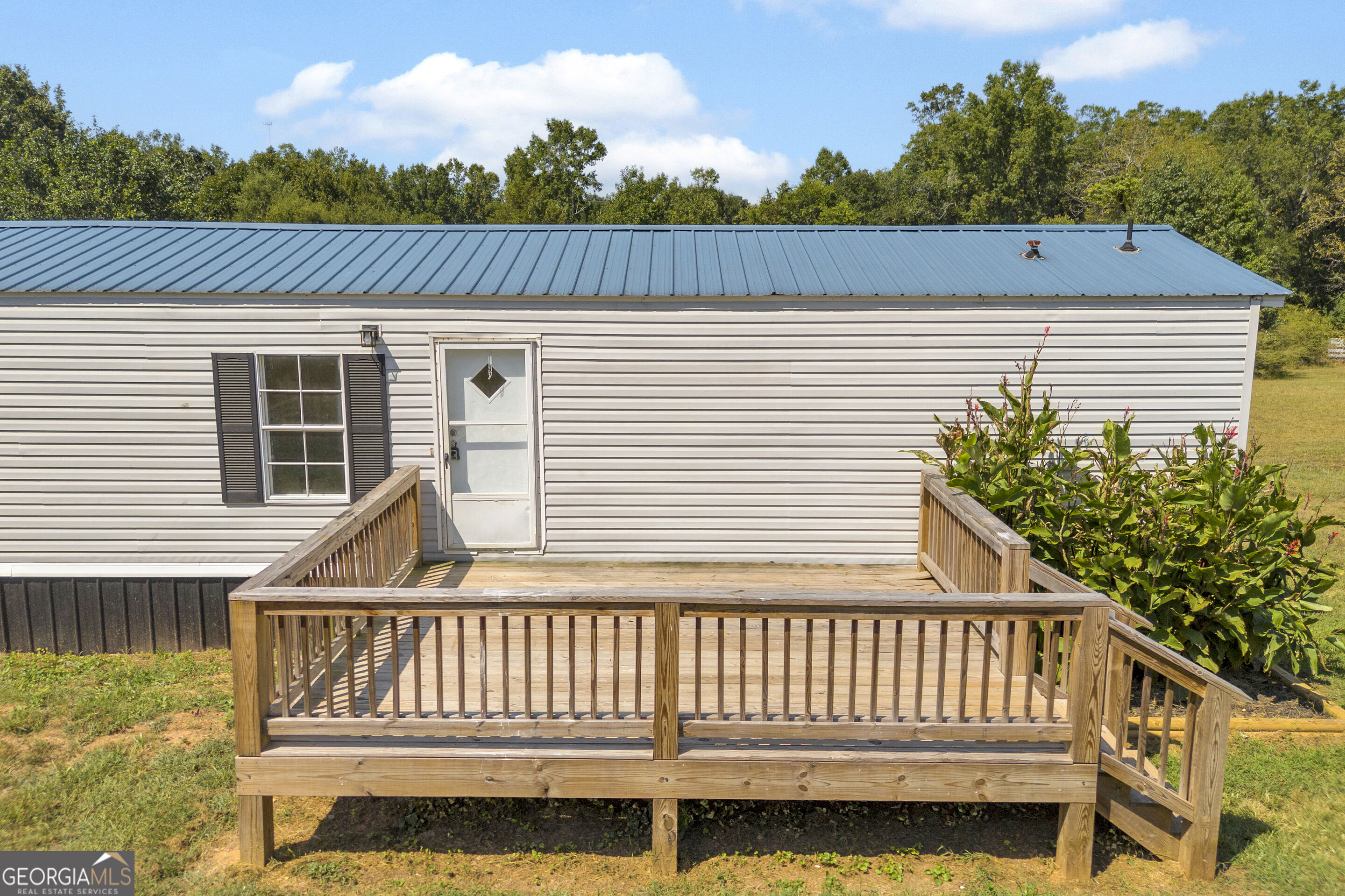 820 E County Line Road Property Photo 7