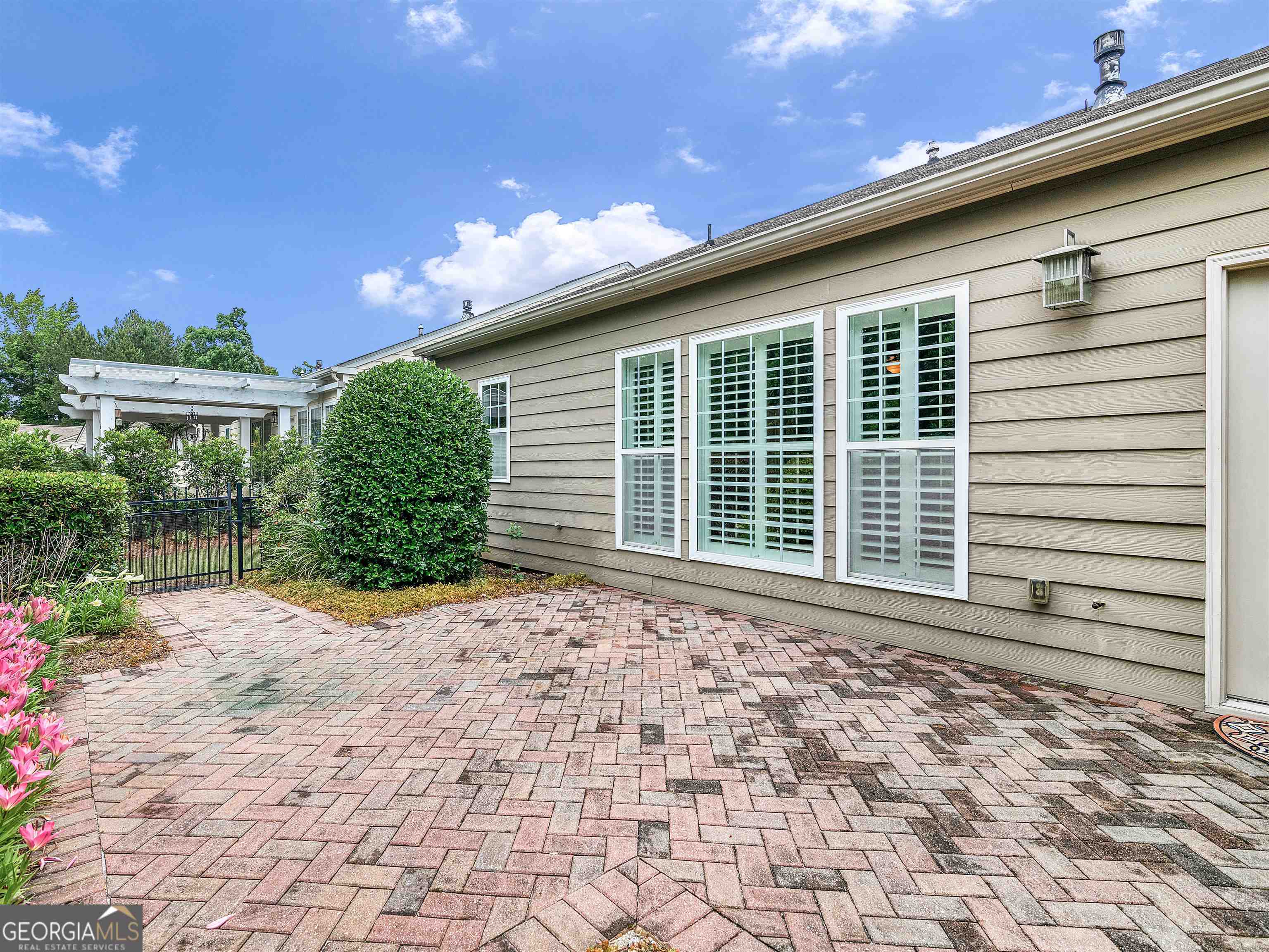 111 Starflower Drive Property Photo 4