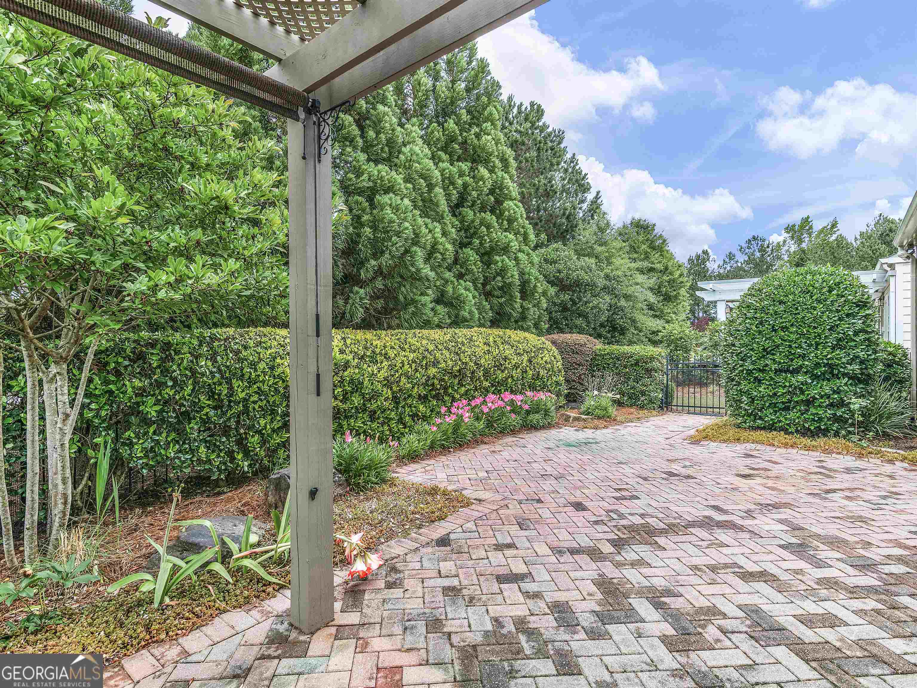 111 Starflower Drive Property Photo 6