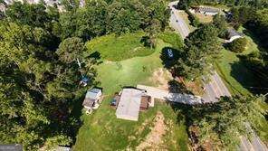 4060 Jot Em Down Road Property Photo 3