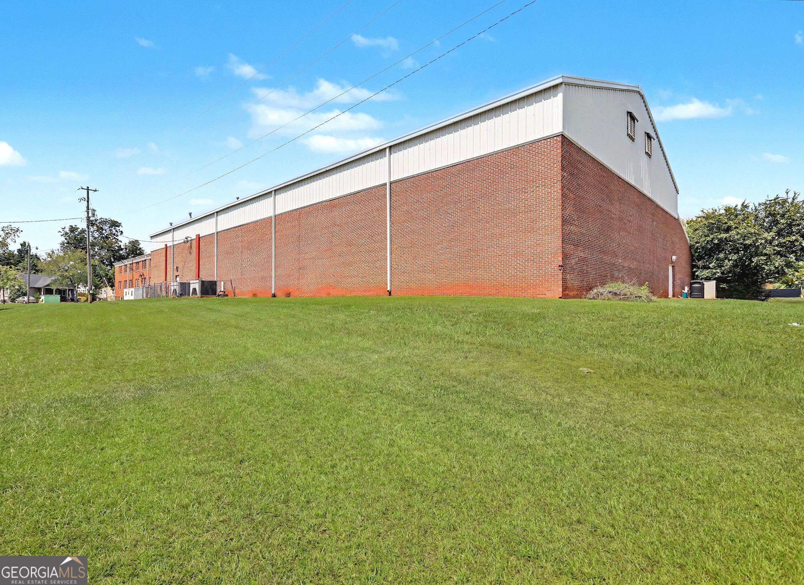 300 West Goodrich Avenue Property Photo 11