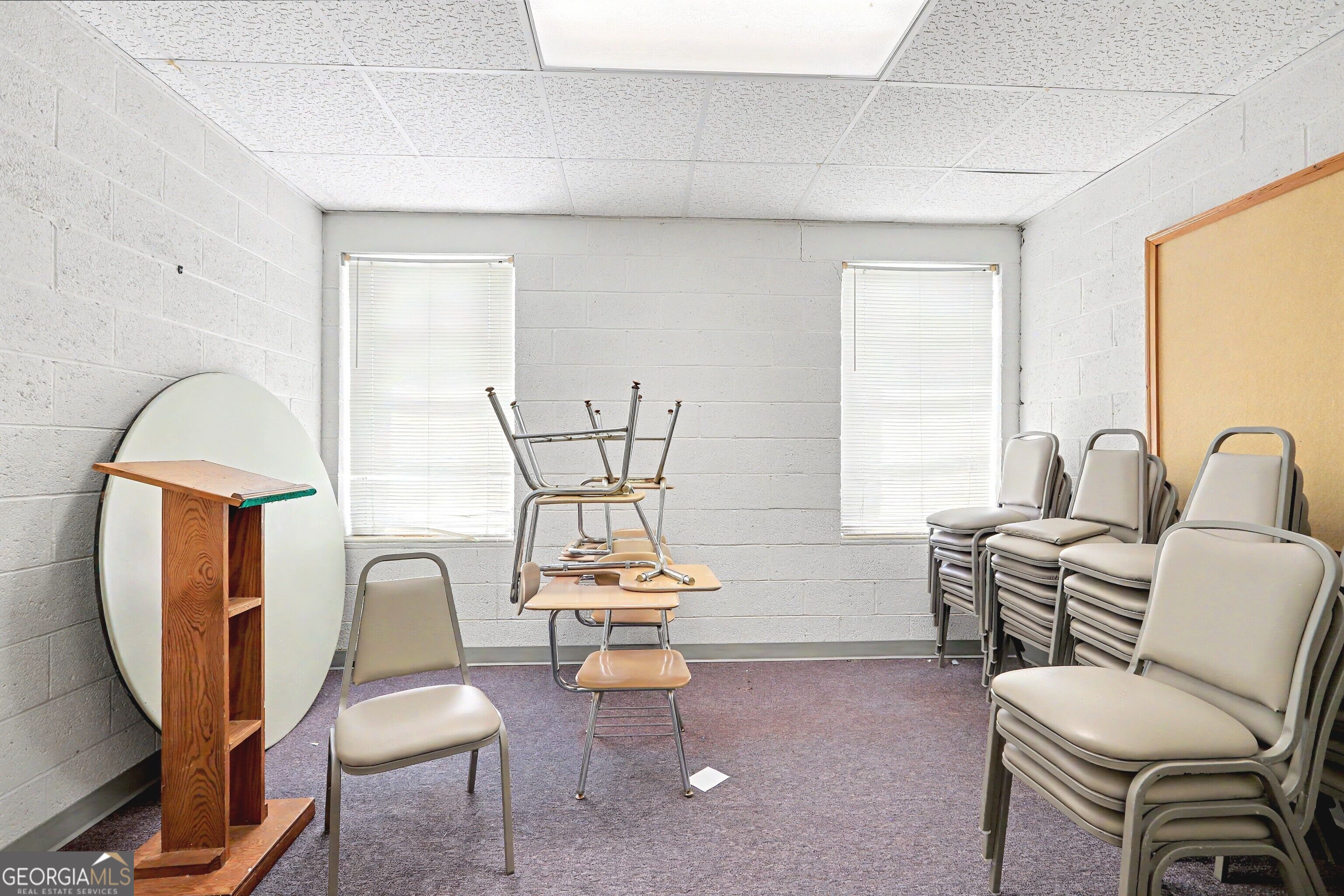300 West Goodrich Avenue Property Photo 27