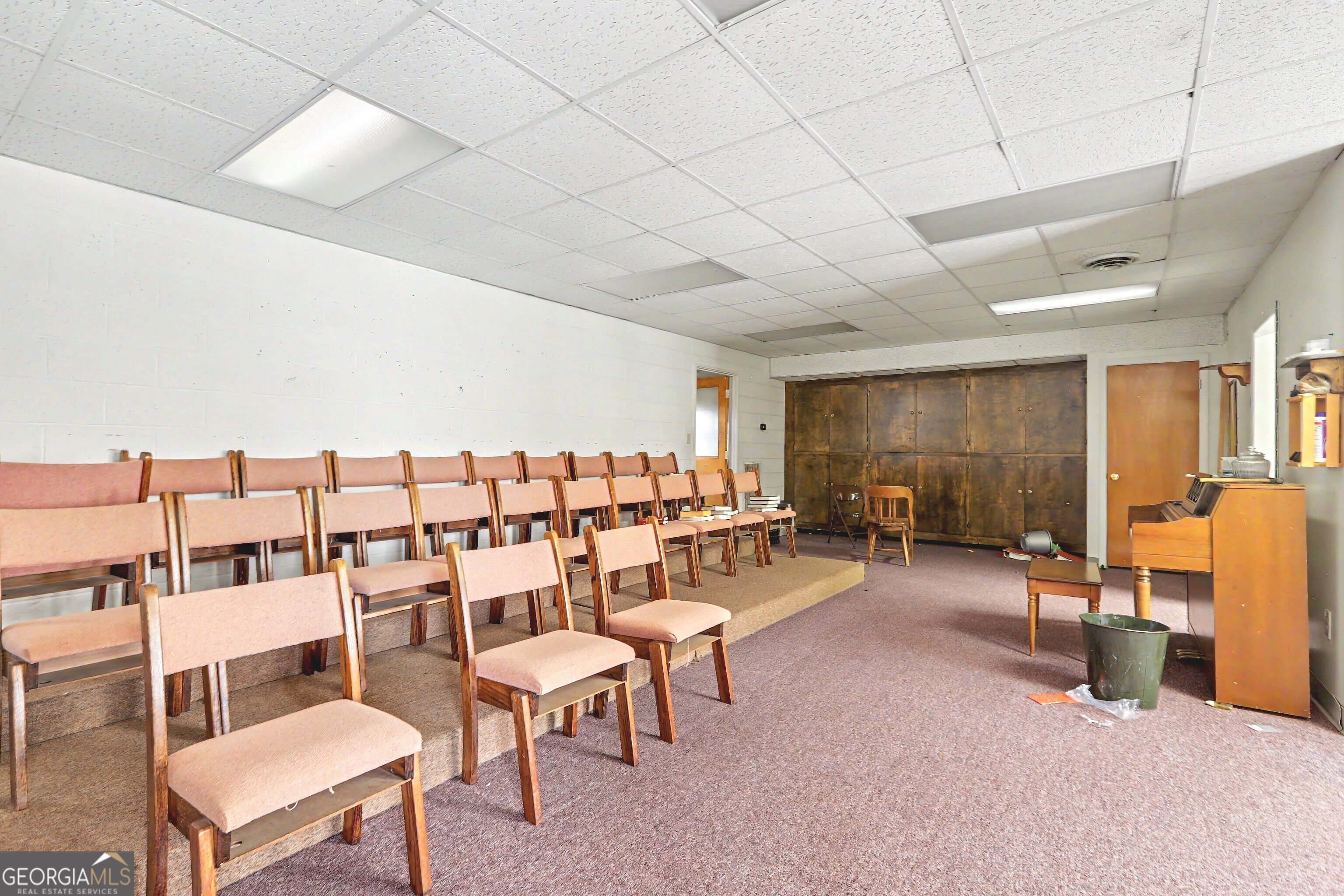 300 West Goodrich Avenue Property Photo 28