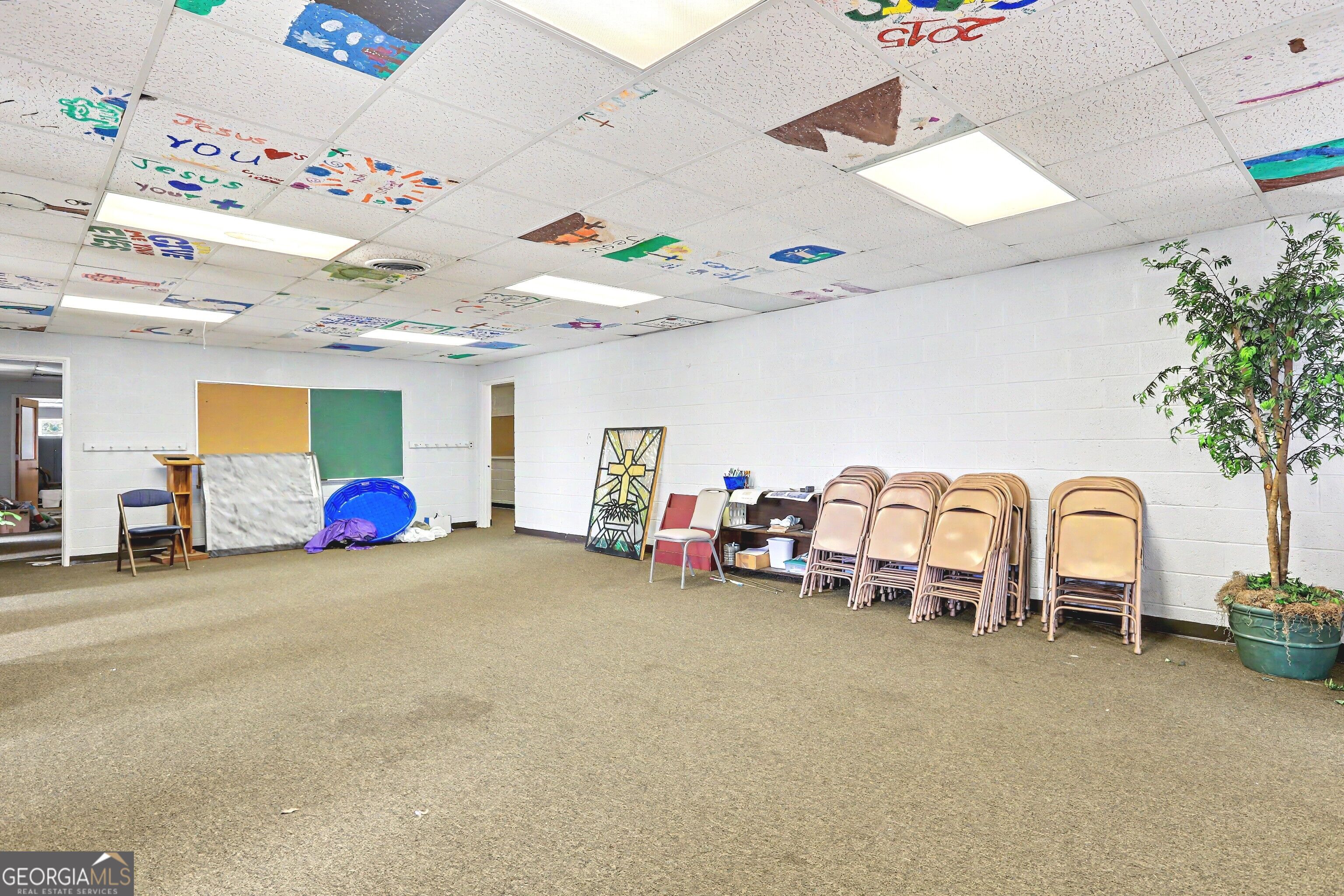 300 West Goodrich Avenue Property Photo 34