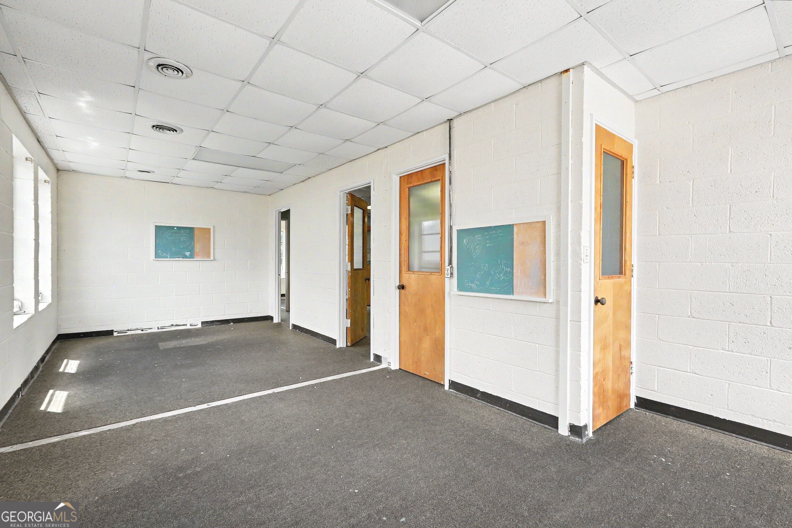 300 West Goodrich Avenue Property Photo 35