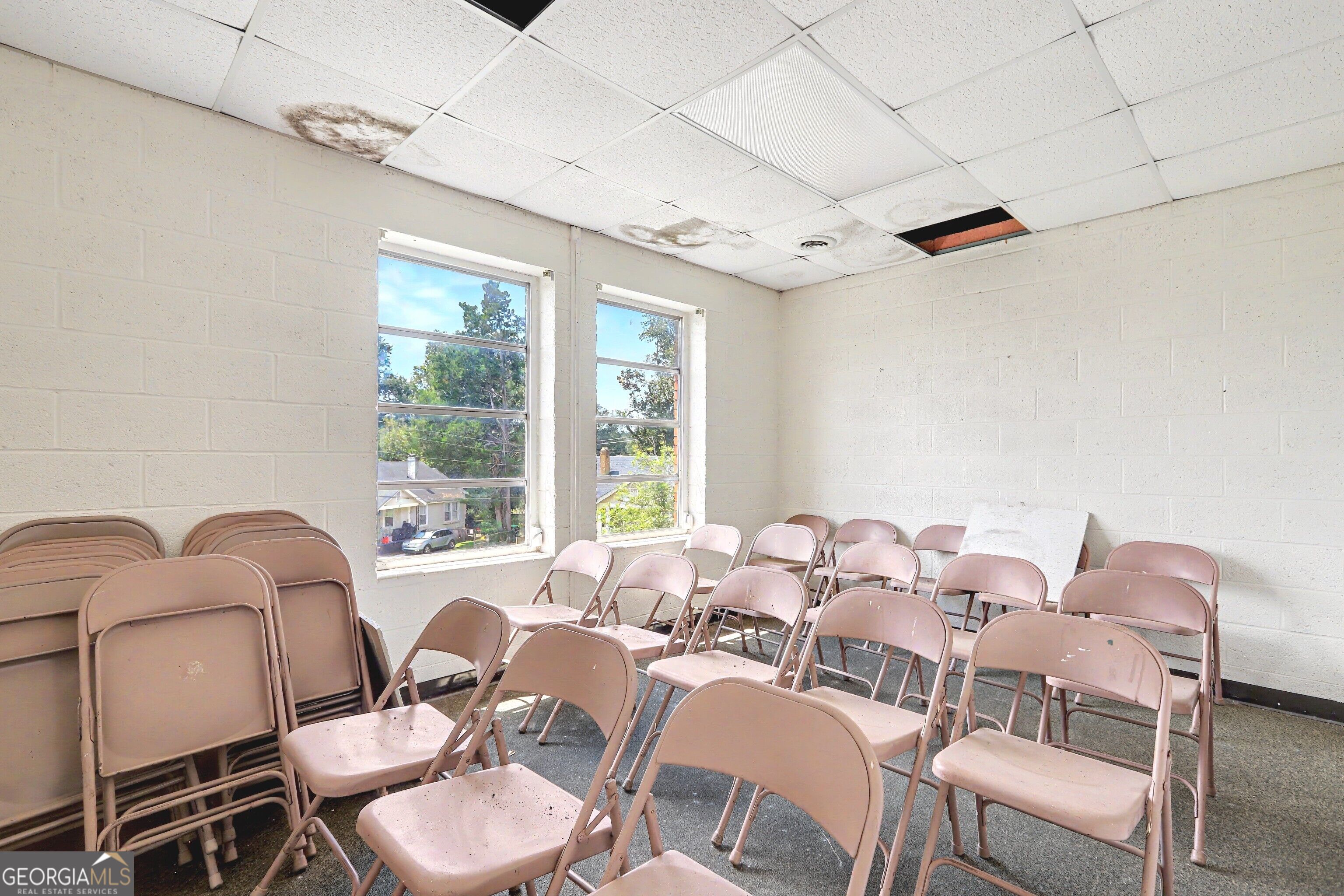 300 West Goodrich Avenue Property Photo 38