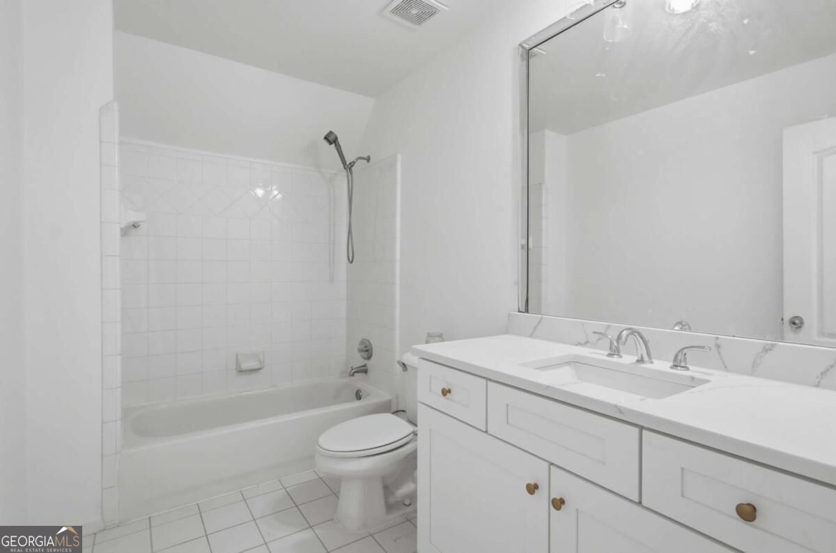 3819 Clearbrooke Way Property Photo 23