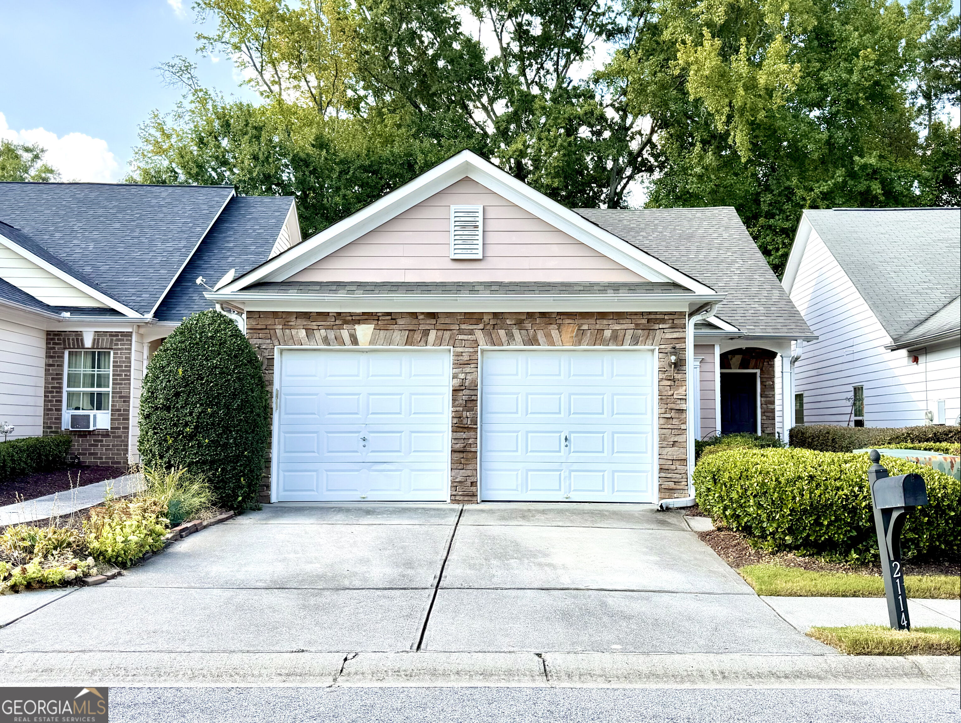 2114 Appaloosa Way Property Photo 1