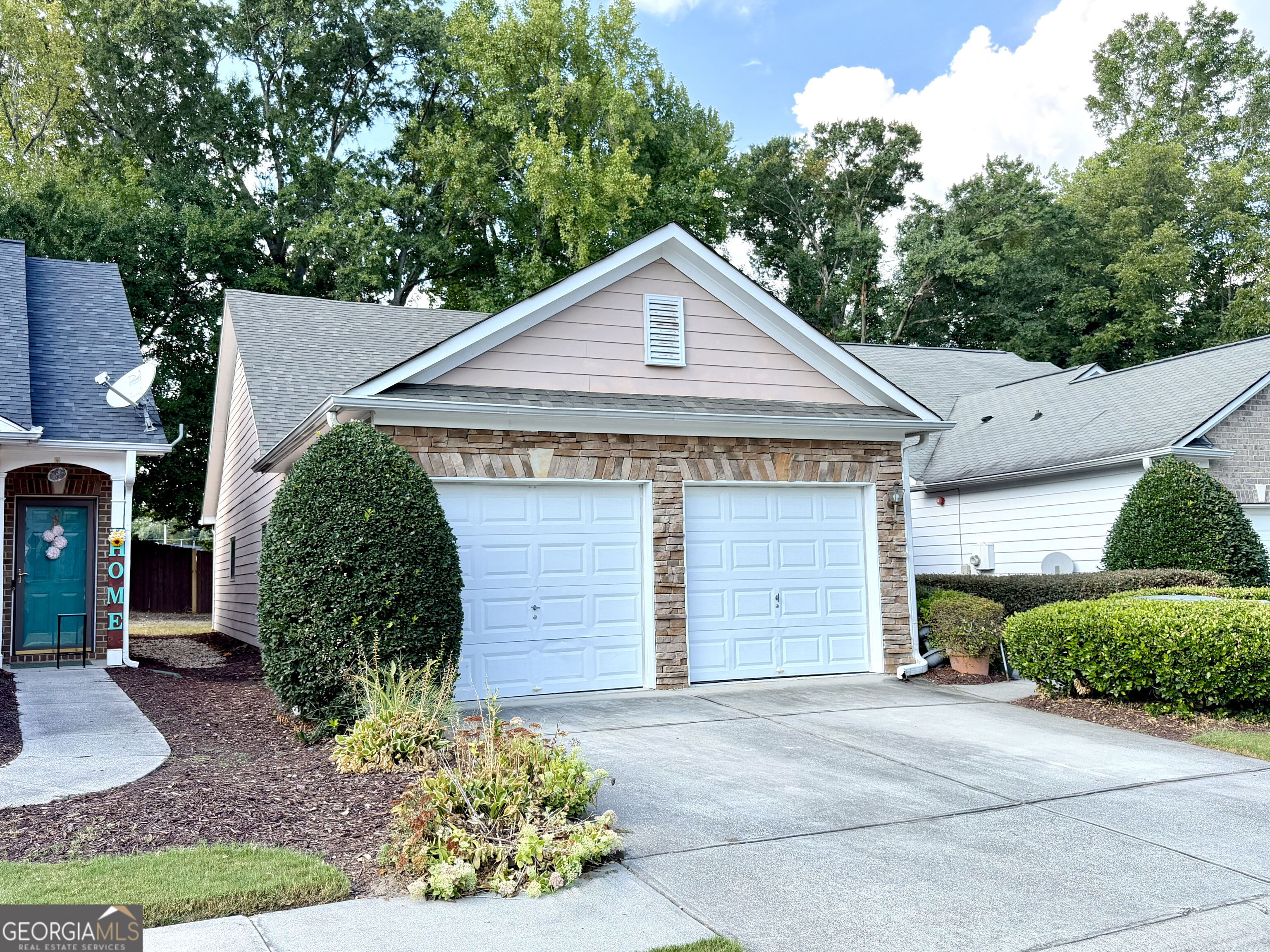 2114 Appaloosa Way Property Photo 2